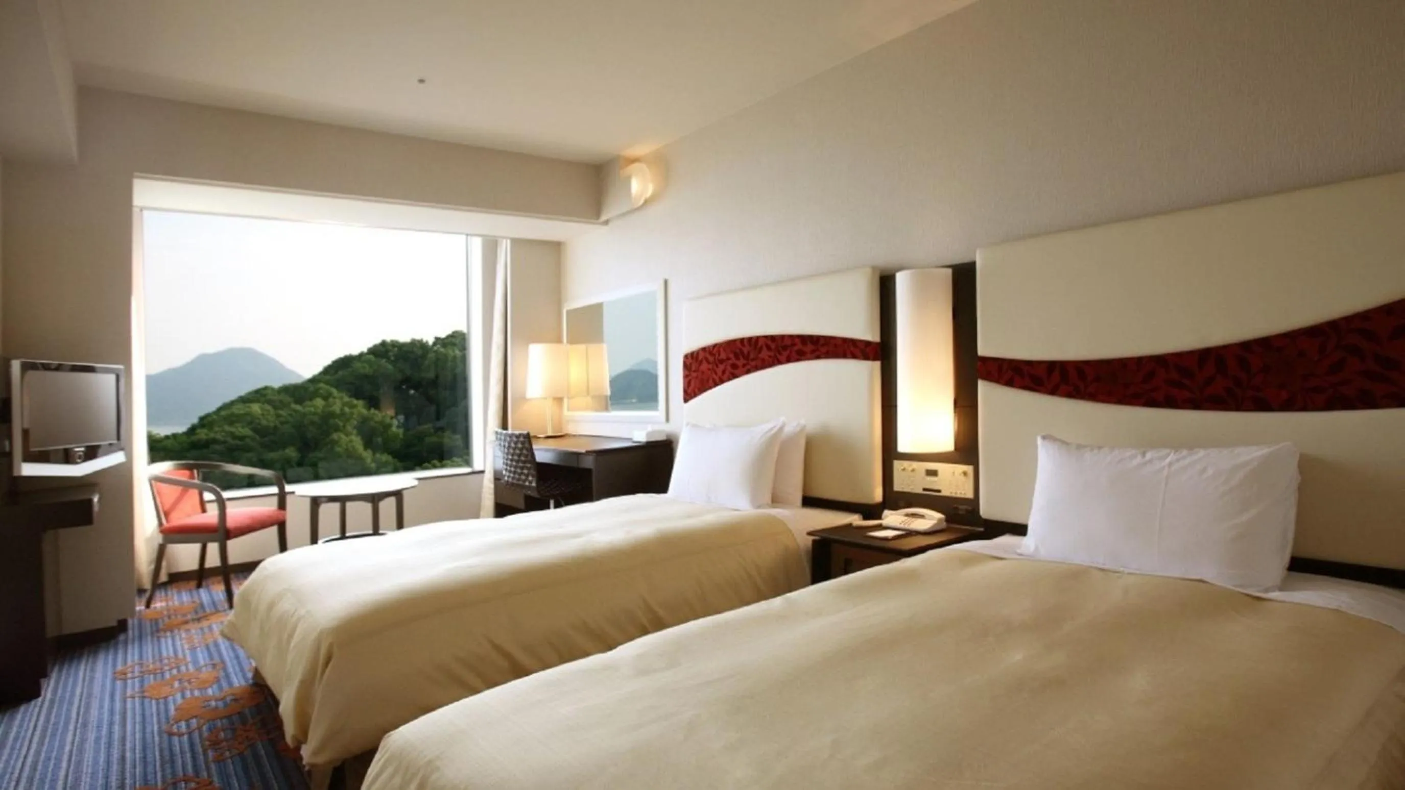 Premium Floor Twin Room(Single Use)  - single occupancy - Non-Smoking in Grand Prince Hotel Hiroshima