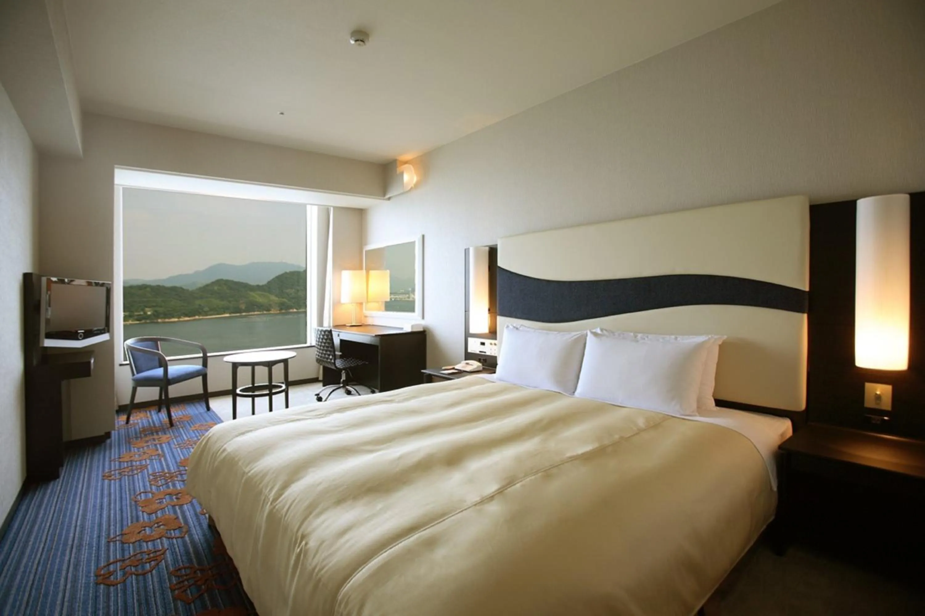 Premium Floor King Room - single occupancy - Non-Smoking in Grand Prince Hotel Hiroshima