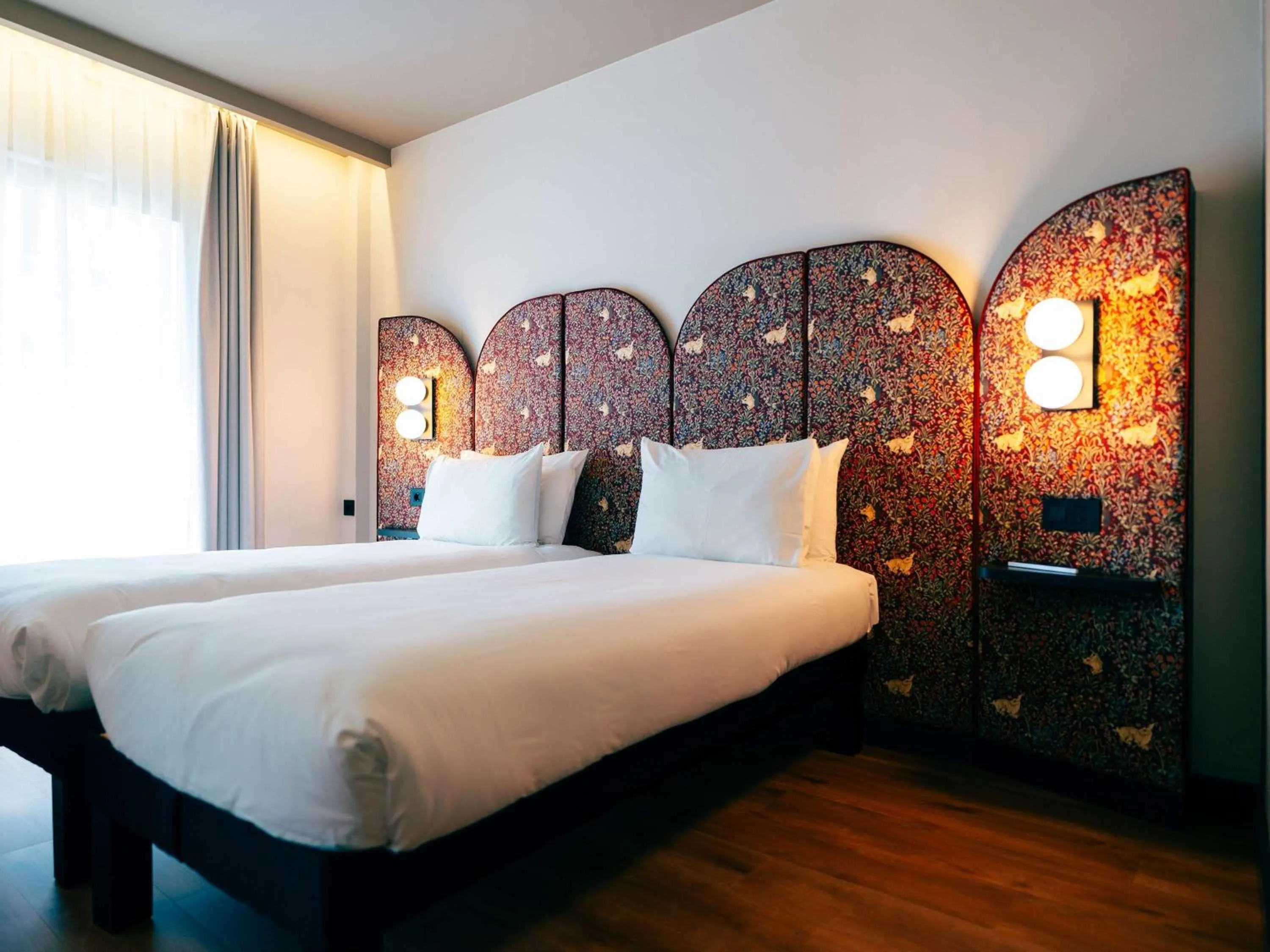 Standard room with 1 double bed and 1 sofa bed in Ibis Styles Madrid Centro Maravillas