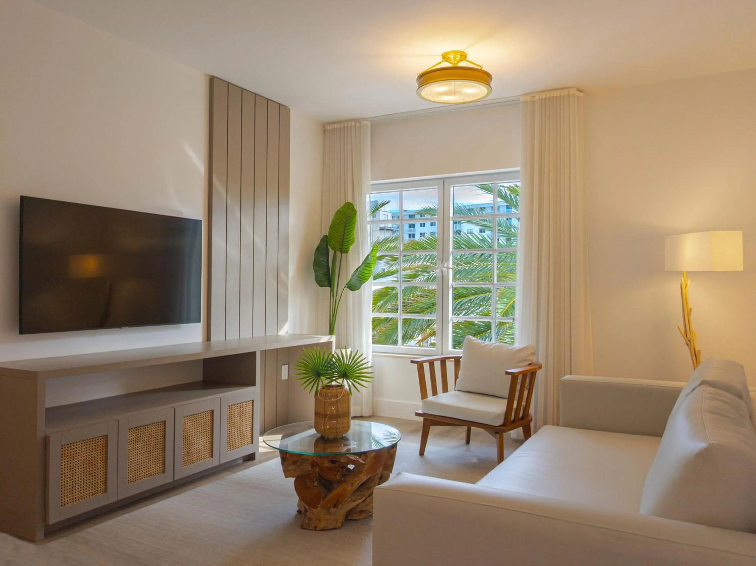 King One Bedroom in Bentley Hotel South Beach