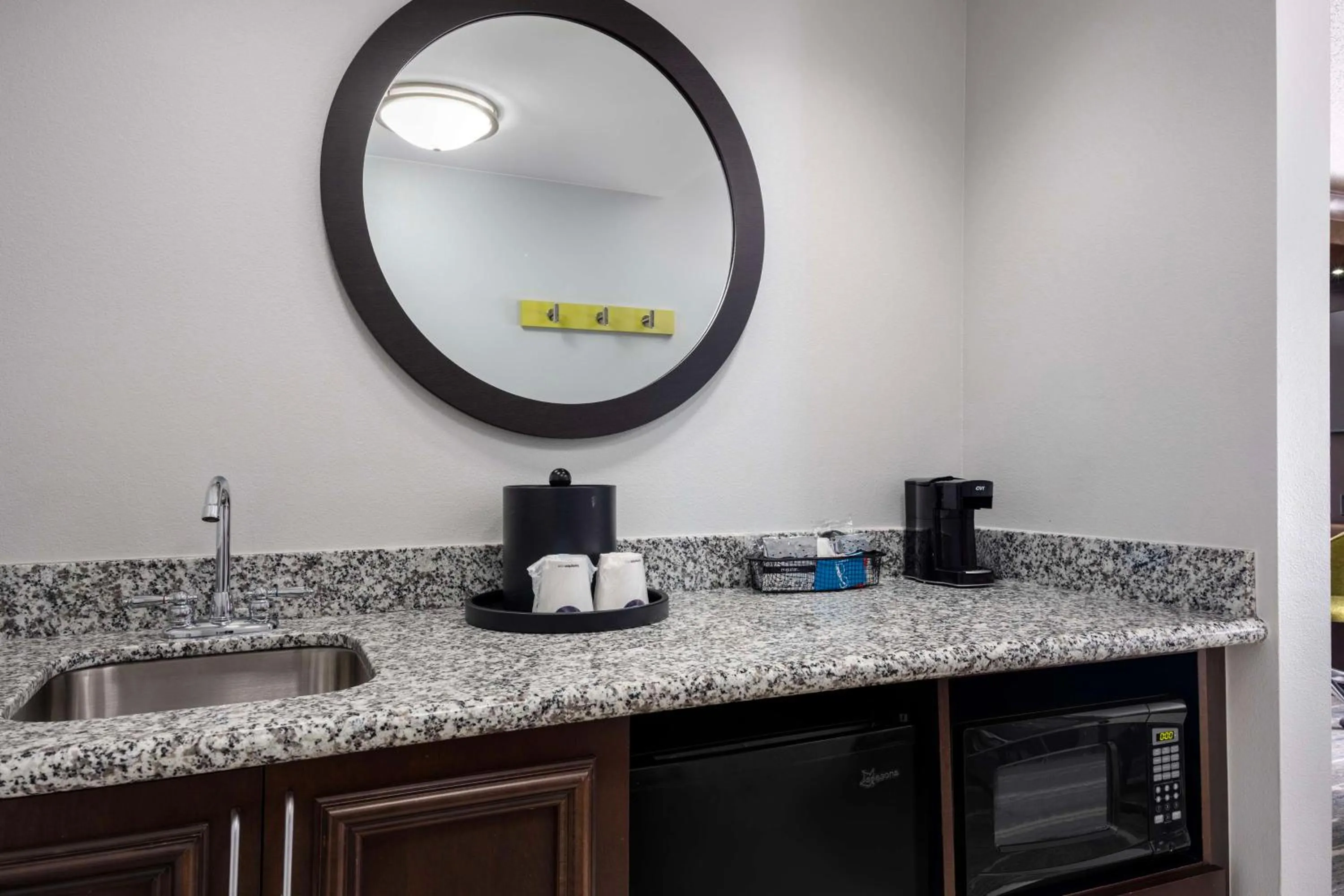 King Studio Suite - Non-Smoking in Hampton Inn & Suites Birmingham/280 East-Eagle Point