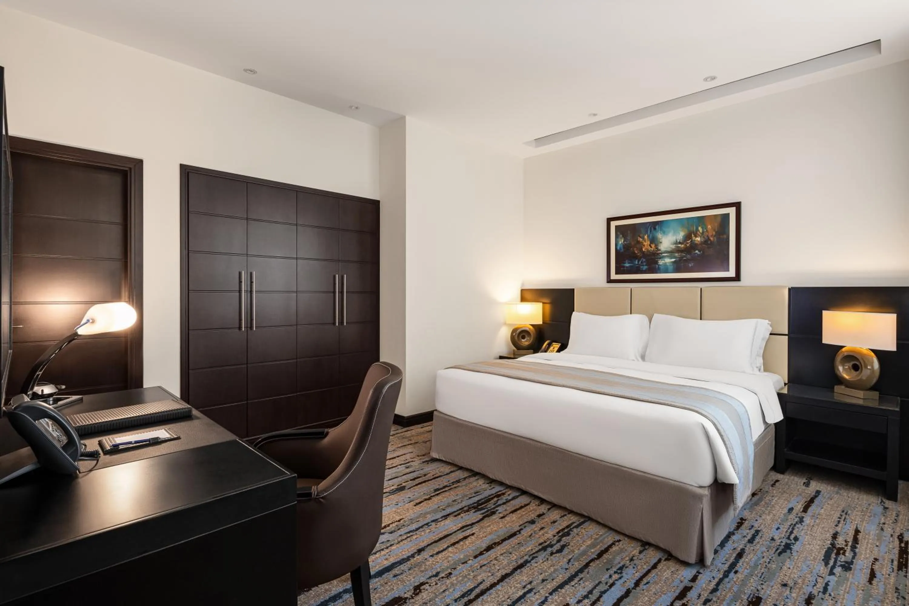 Amber Deluxe in Cristal Hotel Abu Dhabi