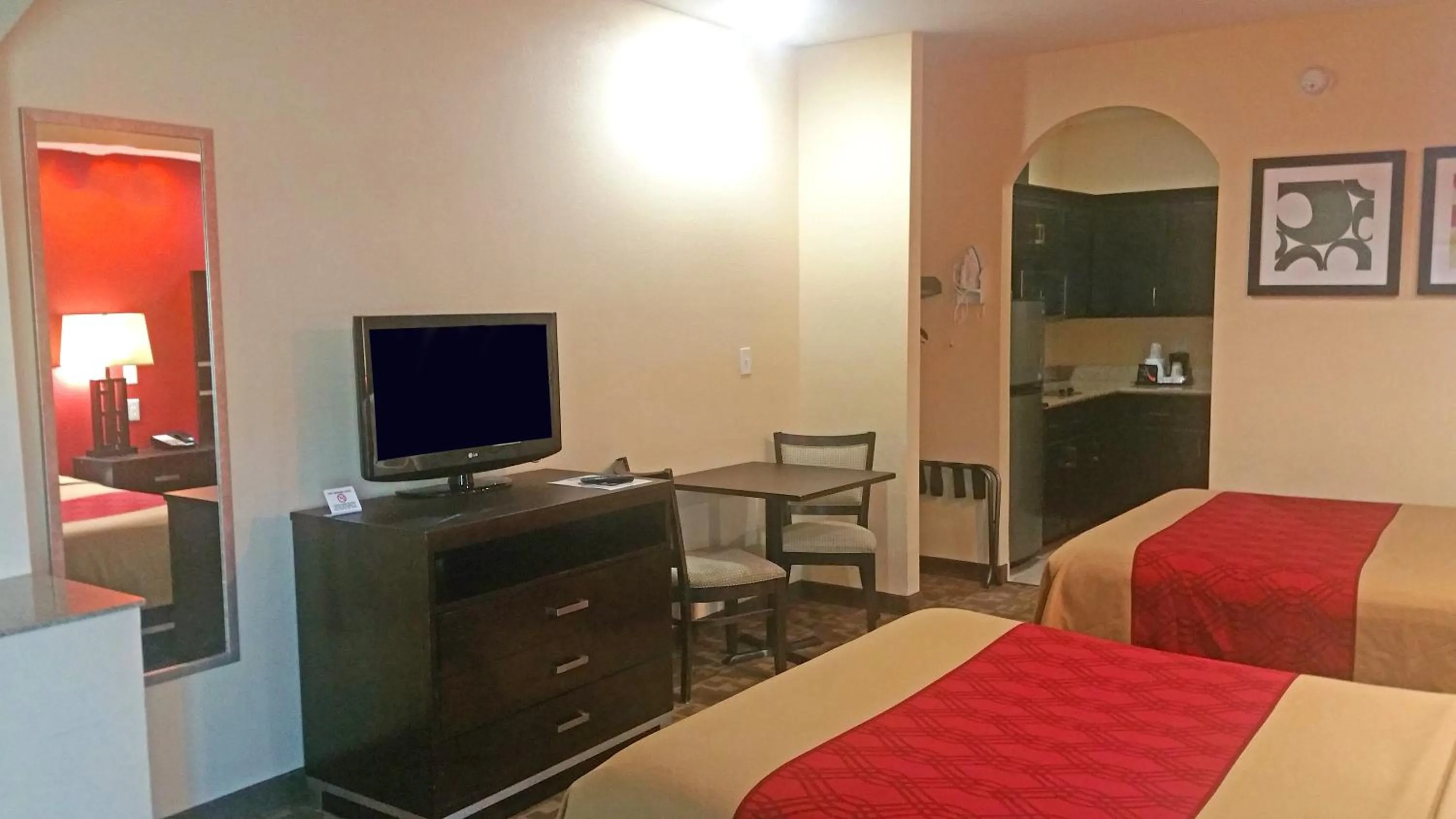 Queen Room with Kitchenette and Two Queen Beds in Regency Inn & Suites - Baytown