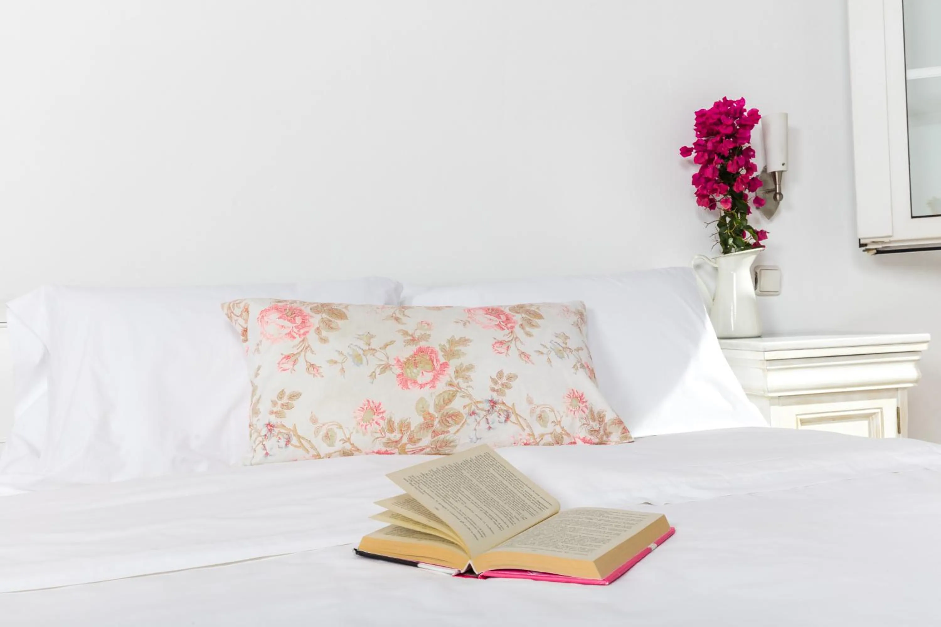 Delos Room Sea View in Rhenia Hotel