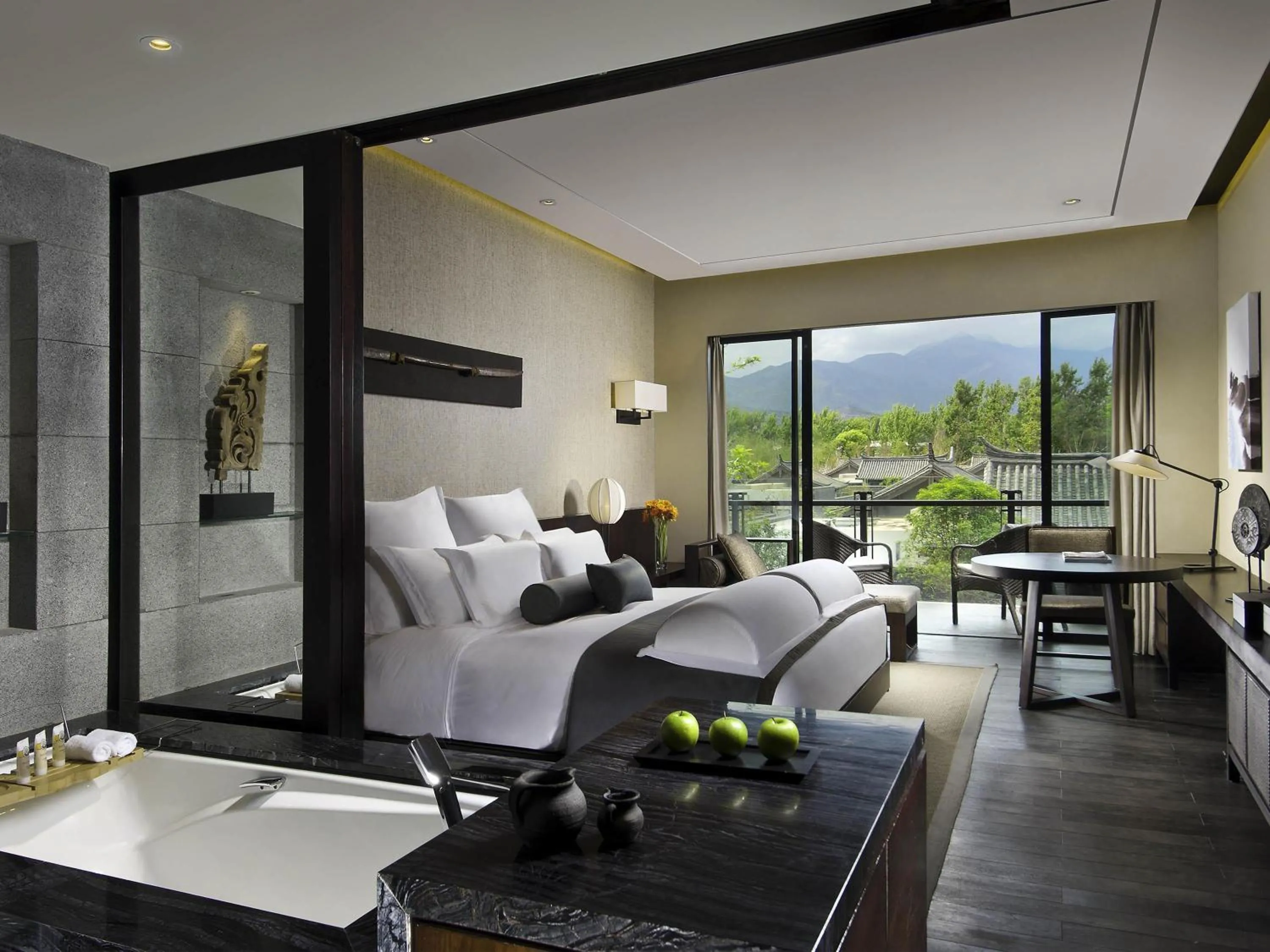 Deluxe Room with Two Single Beds in Pullman Lijiang Resort & Spa