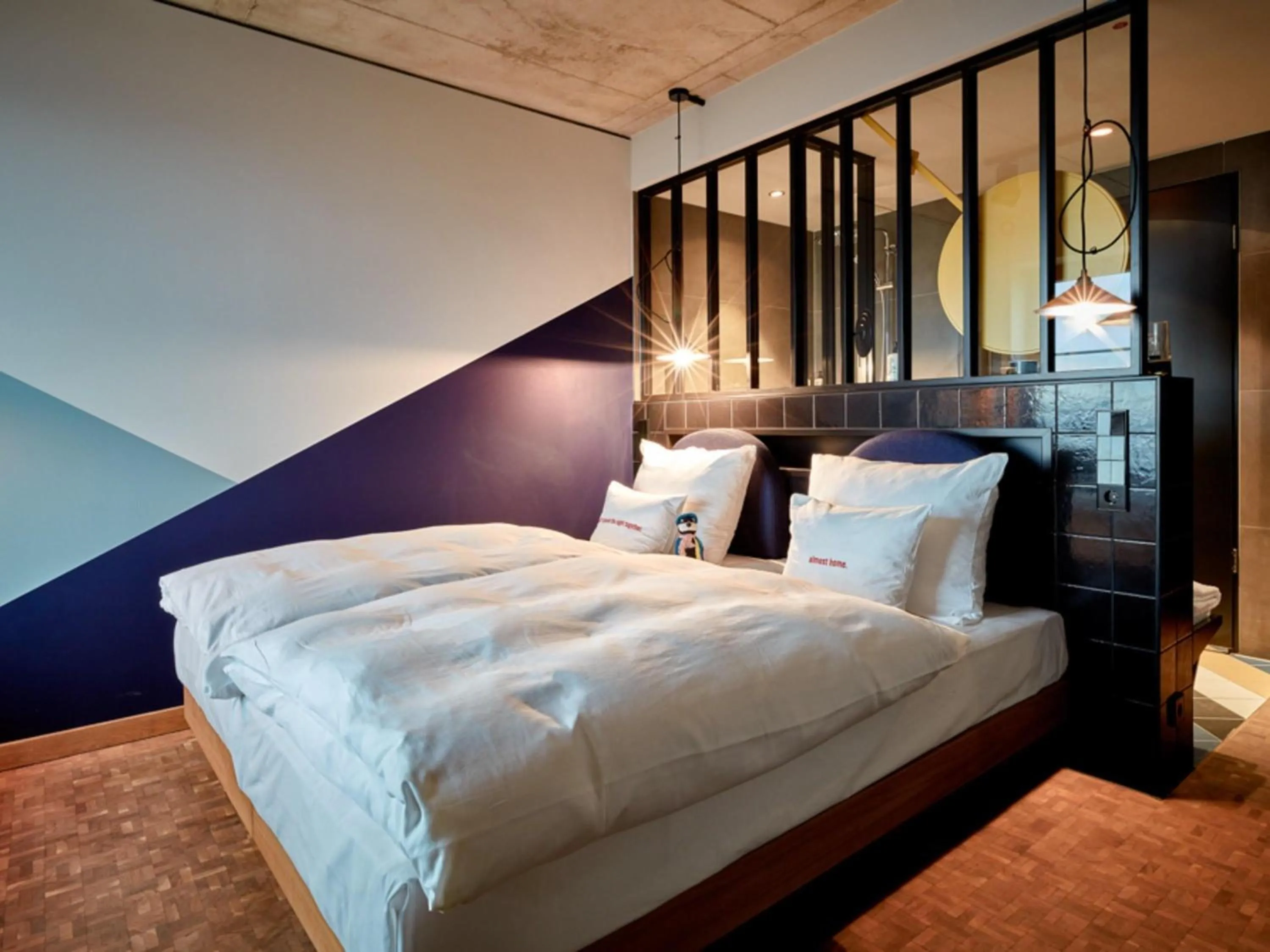 Medium Plus Room in 25hours Hotel Das Tour