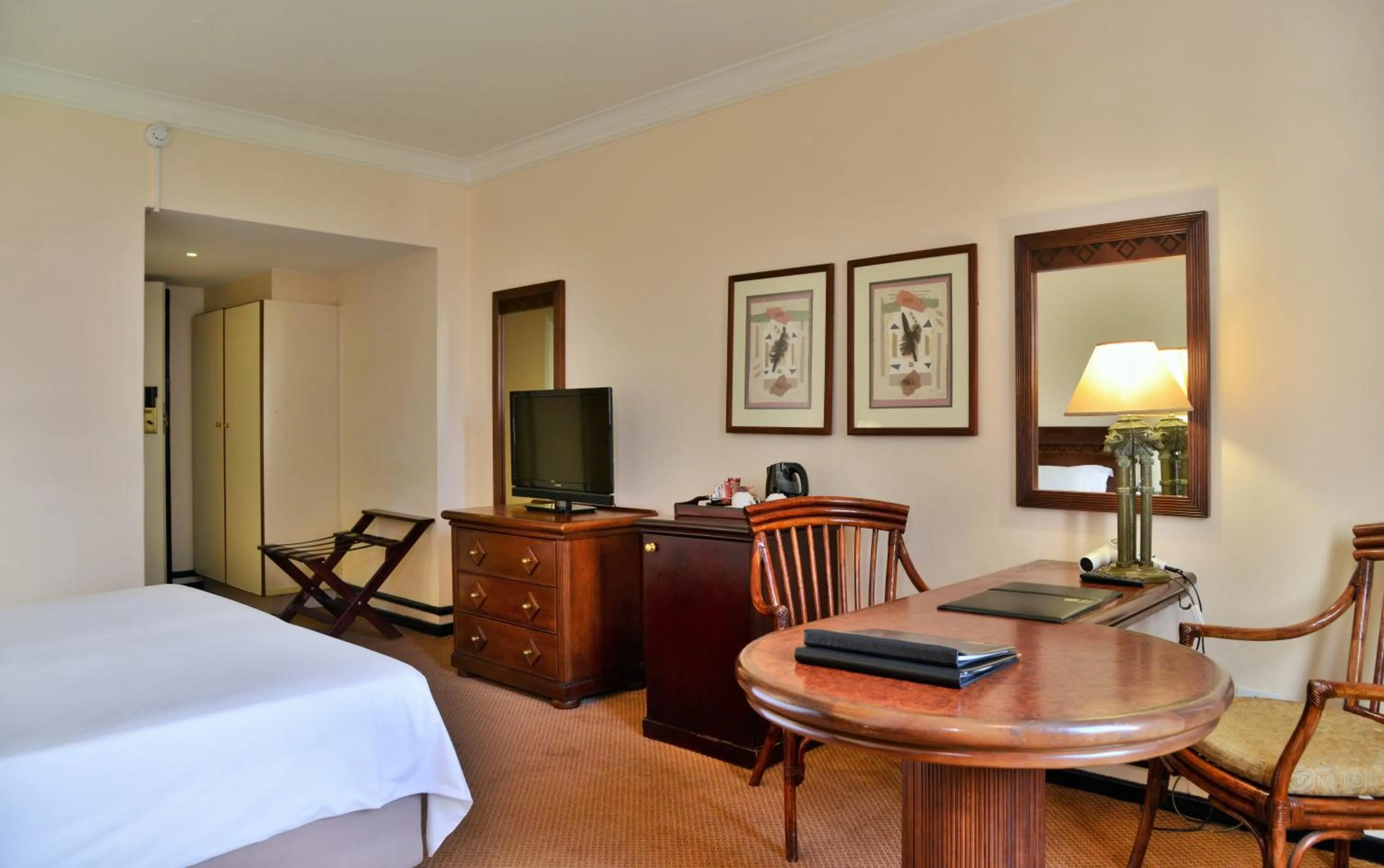 Standard Budget Double Room in The Capetonian - Halal