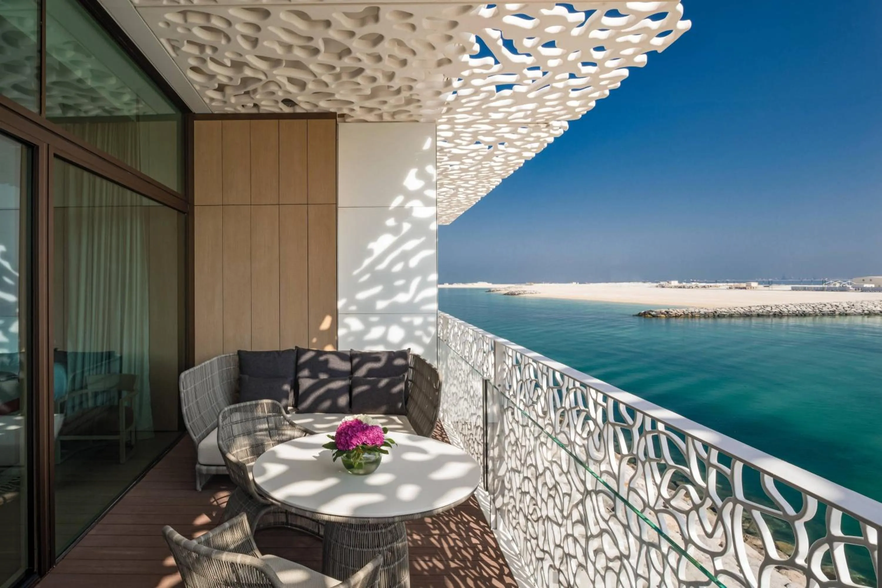 Deluxe Guest Room with 2 Queen Beds, Beach View with Balcony in Bvlgari Resort Dubai