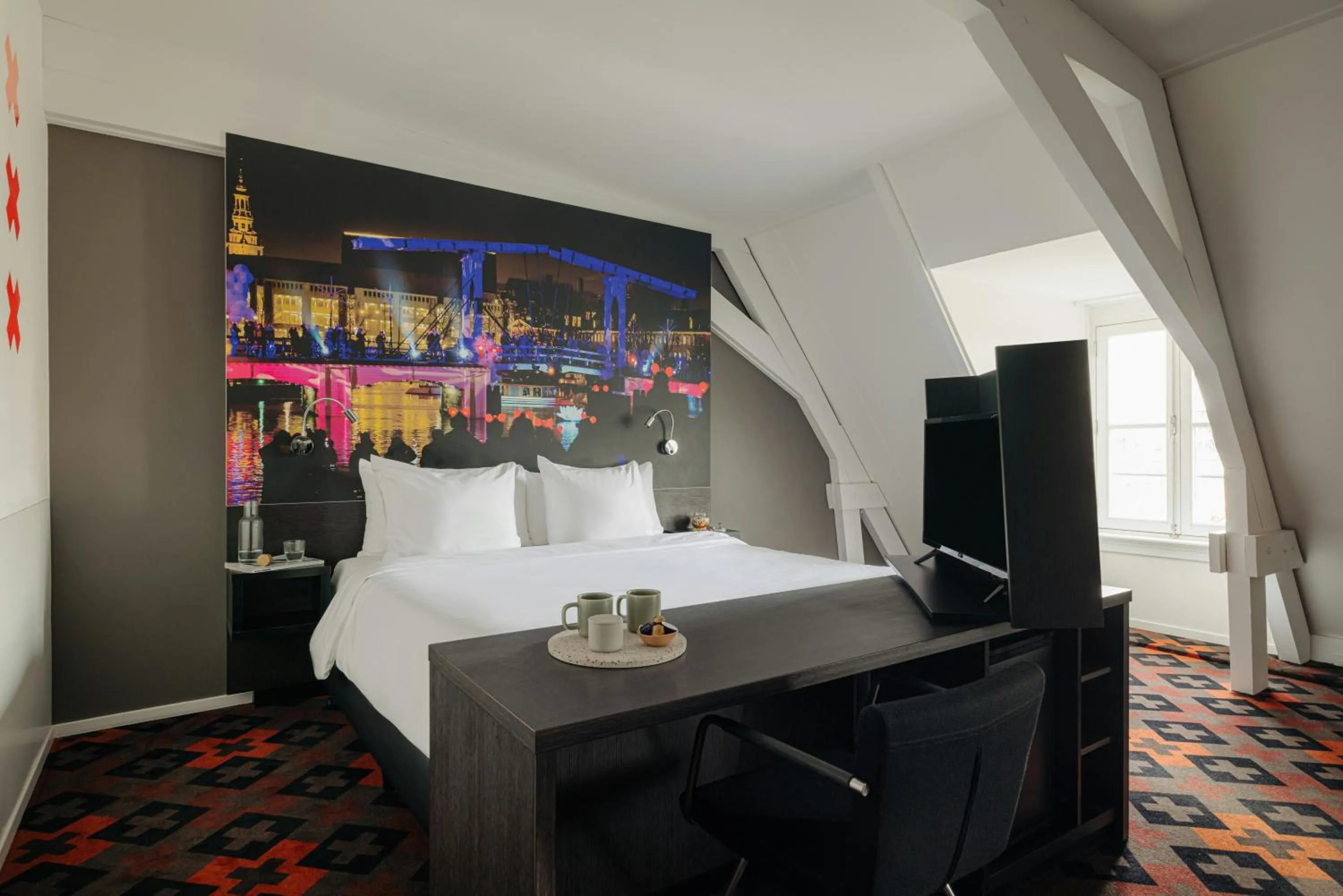 Junior Suite 1 King Bed in The Manor Amsterdam