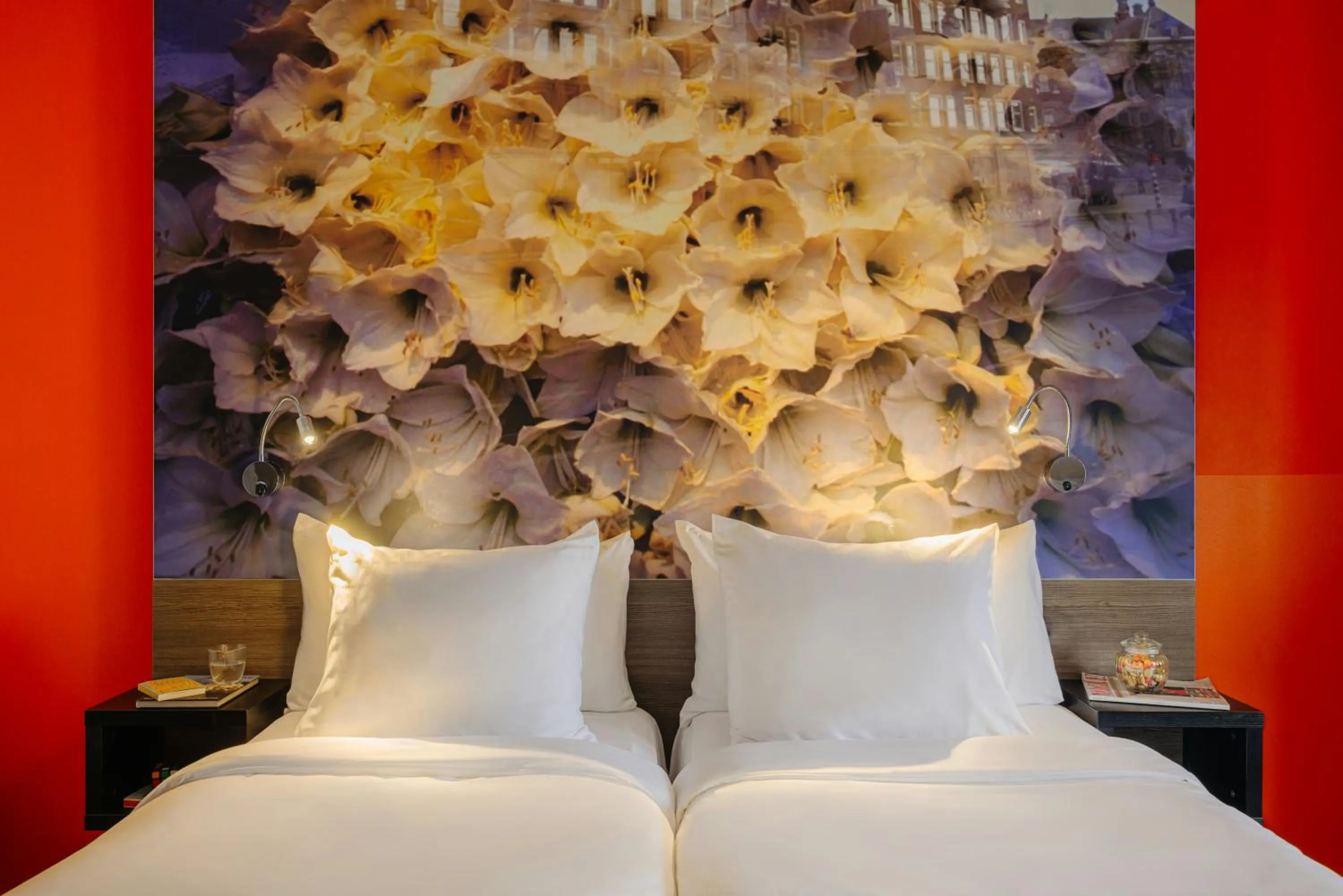 Superior Room 1 Twin Bed in The Manor Amsterdam