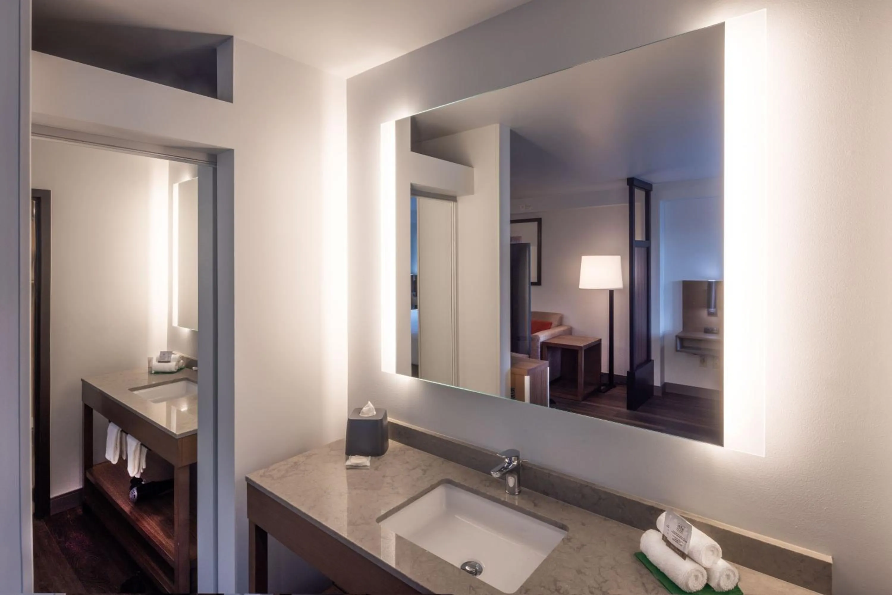 King Room - High Floor in Hyatt Place Seattle Downtown