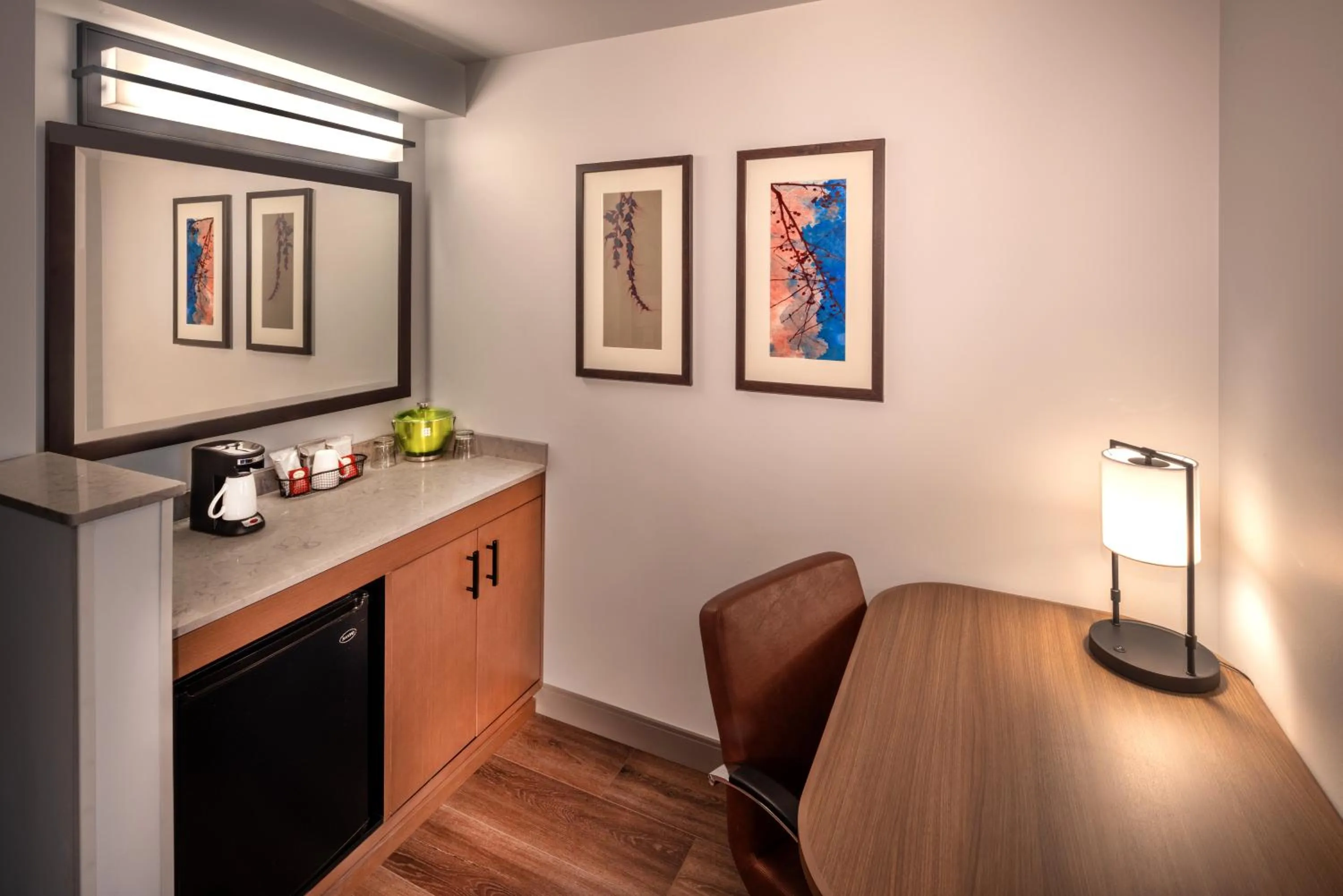 Queen Room with Two Queen Beds - High Floor in Hyatt Place Seattle Downtown
