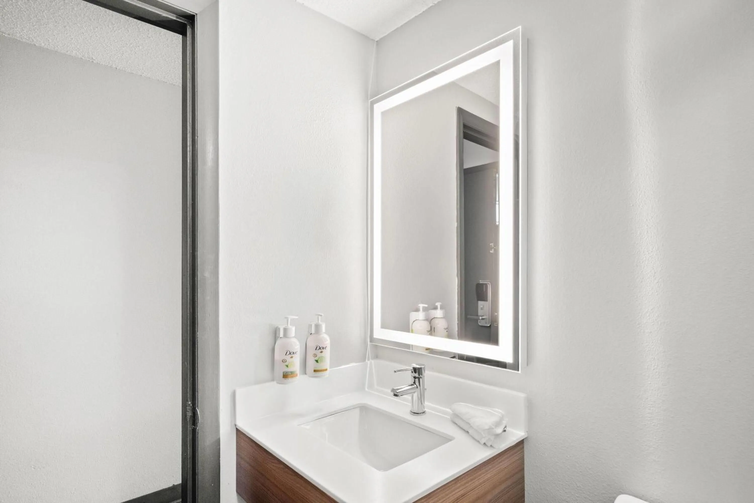 Queen Room with Two Queen Beds - Non-Smoking in Microtel Inn by Wyndham Lexington