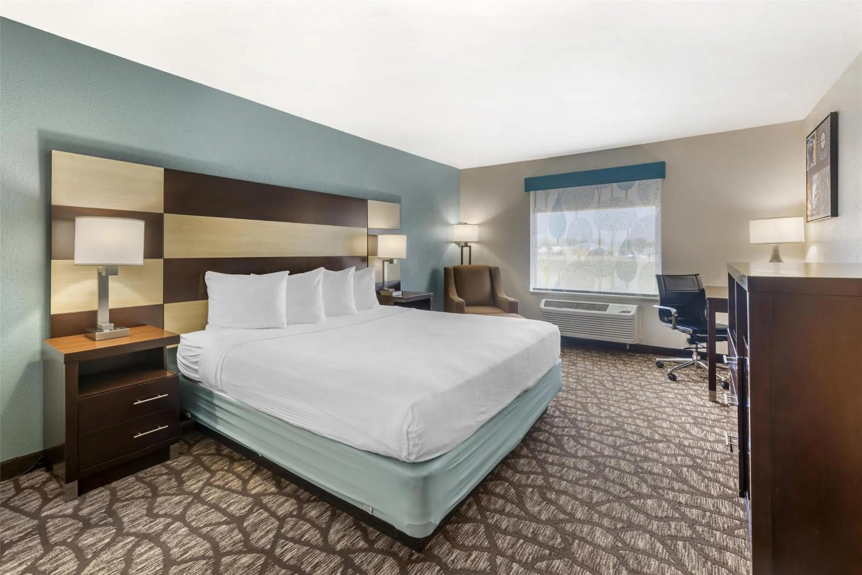 Executive King Room - Non-Smoking in Best Western Joliet Inn & Suites