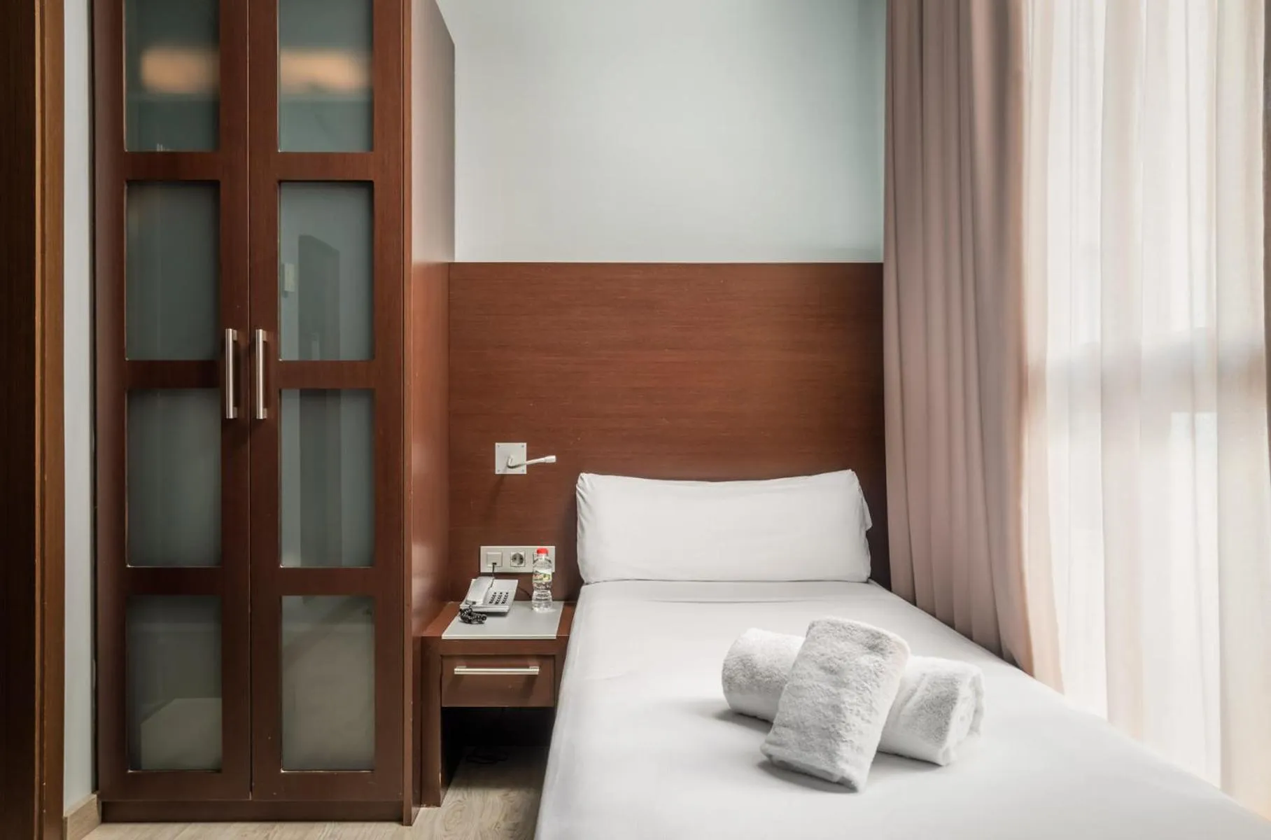 Single Room in Hotel Madanis Liceo