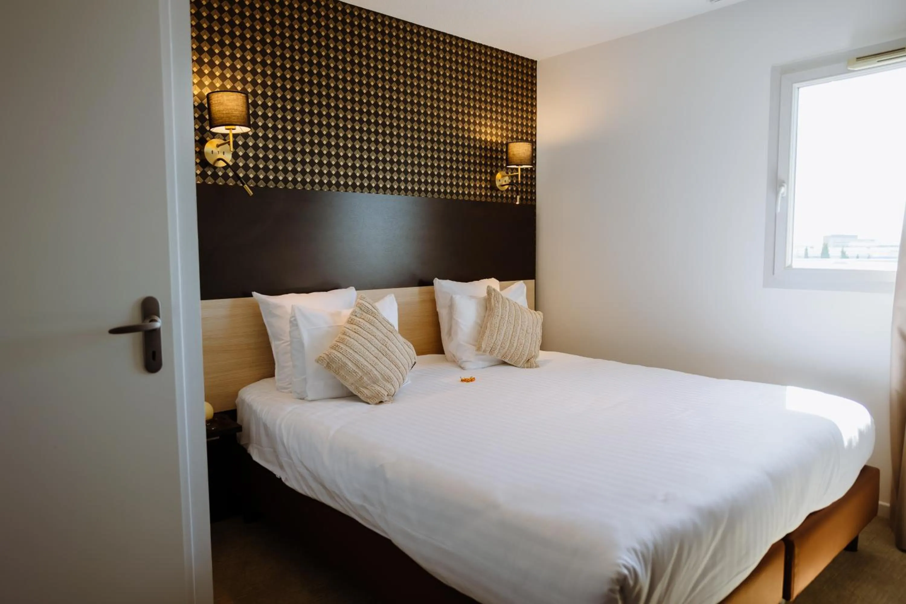 Superior One-Bedroom Apartment Duplex in Clarion Aparthotel Toulouse Le Parc de l'Escale