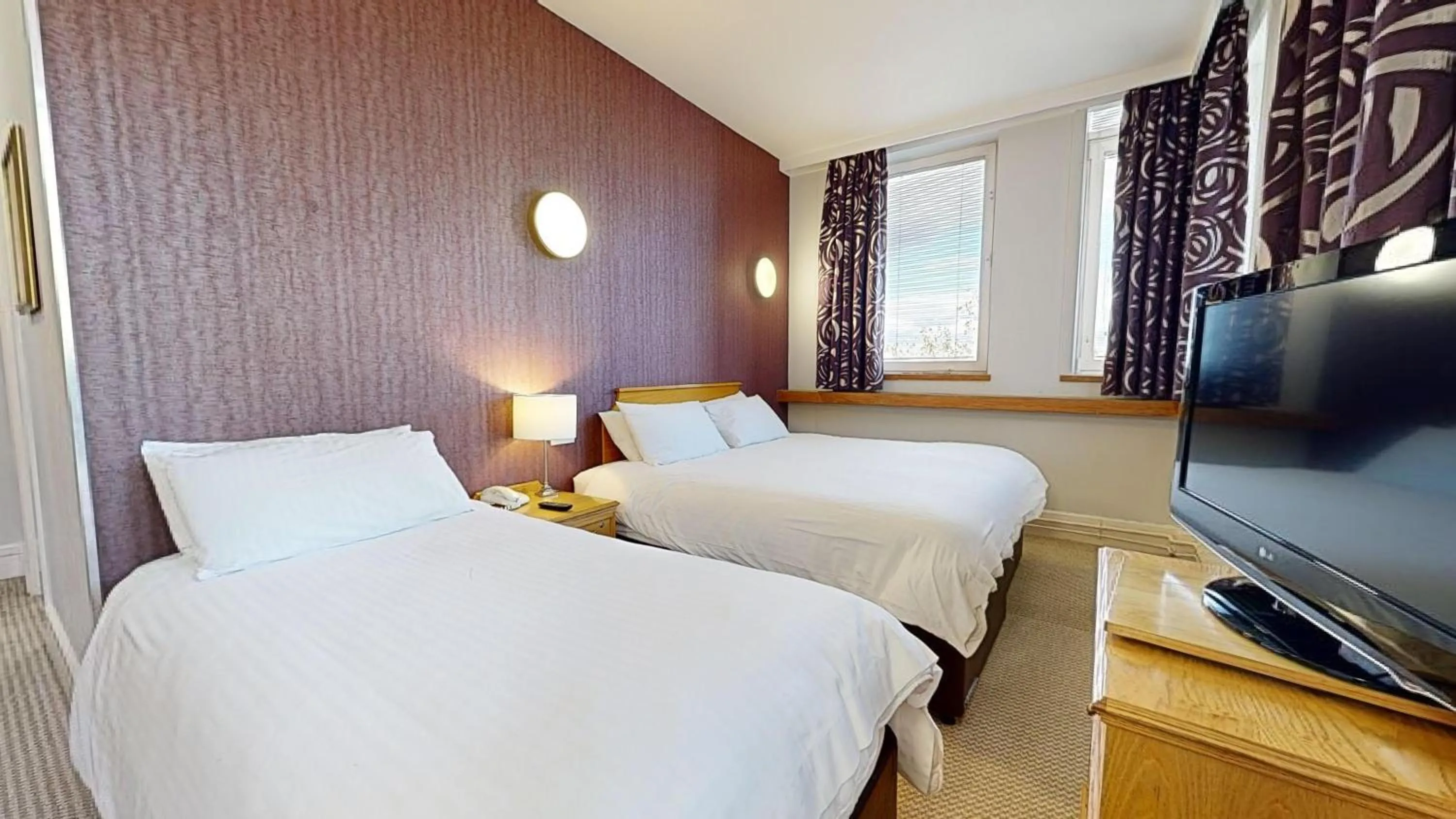 Standard Twin Room in Kents Hill Park Training & Conference Centre
