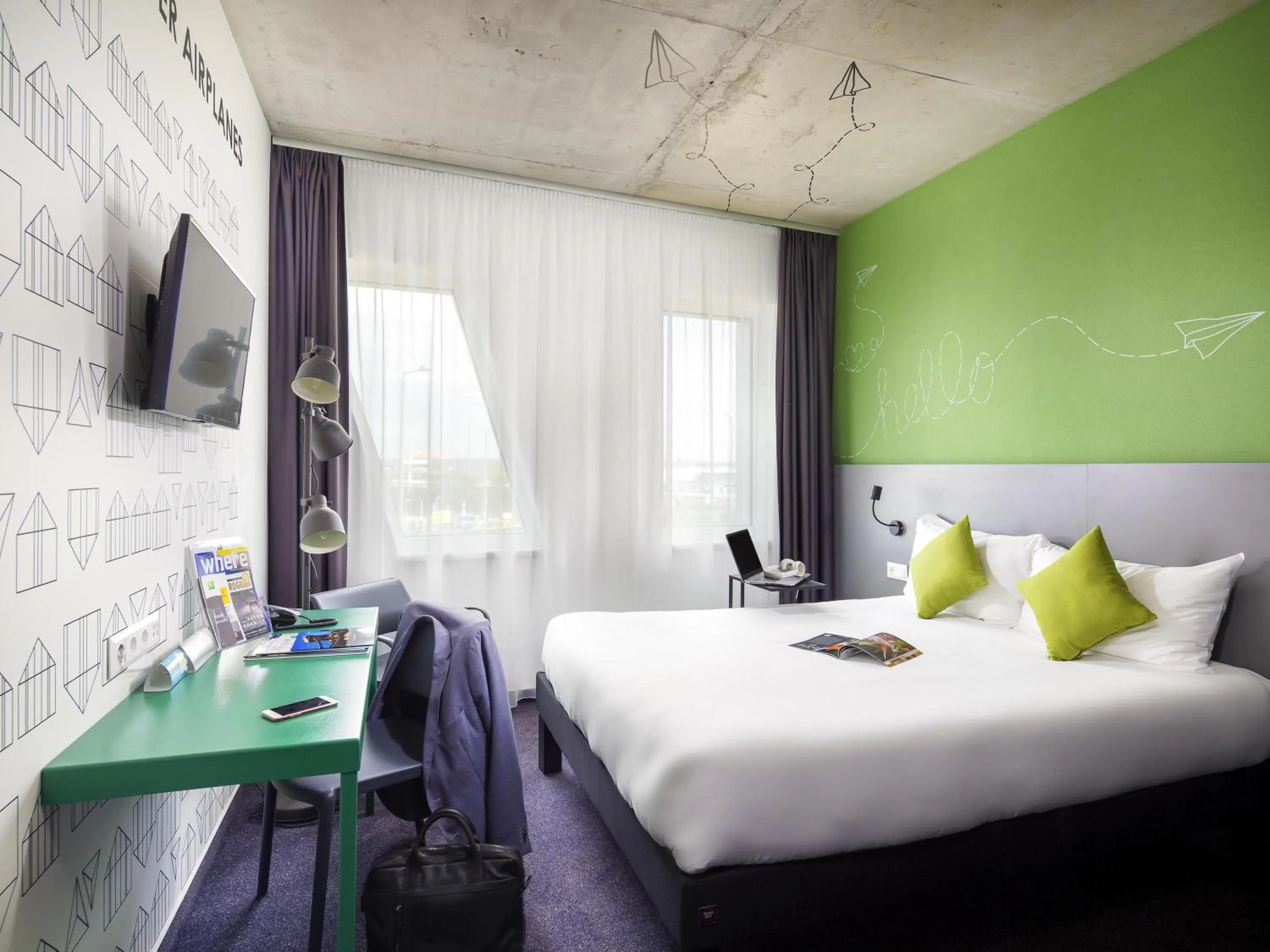 Standard Double Room in ibis Styles Budapest Airport