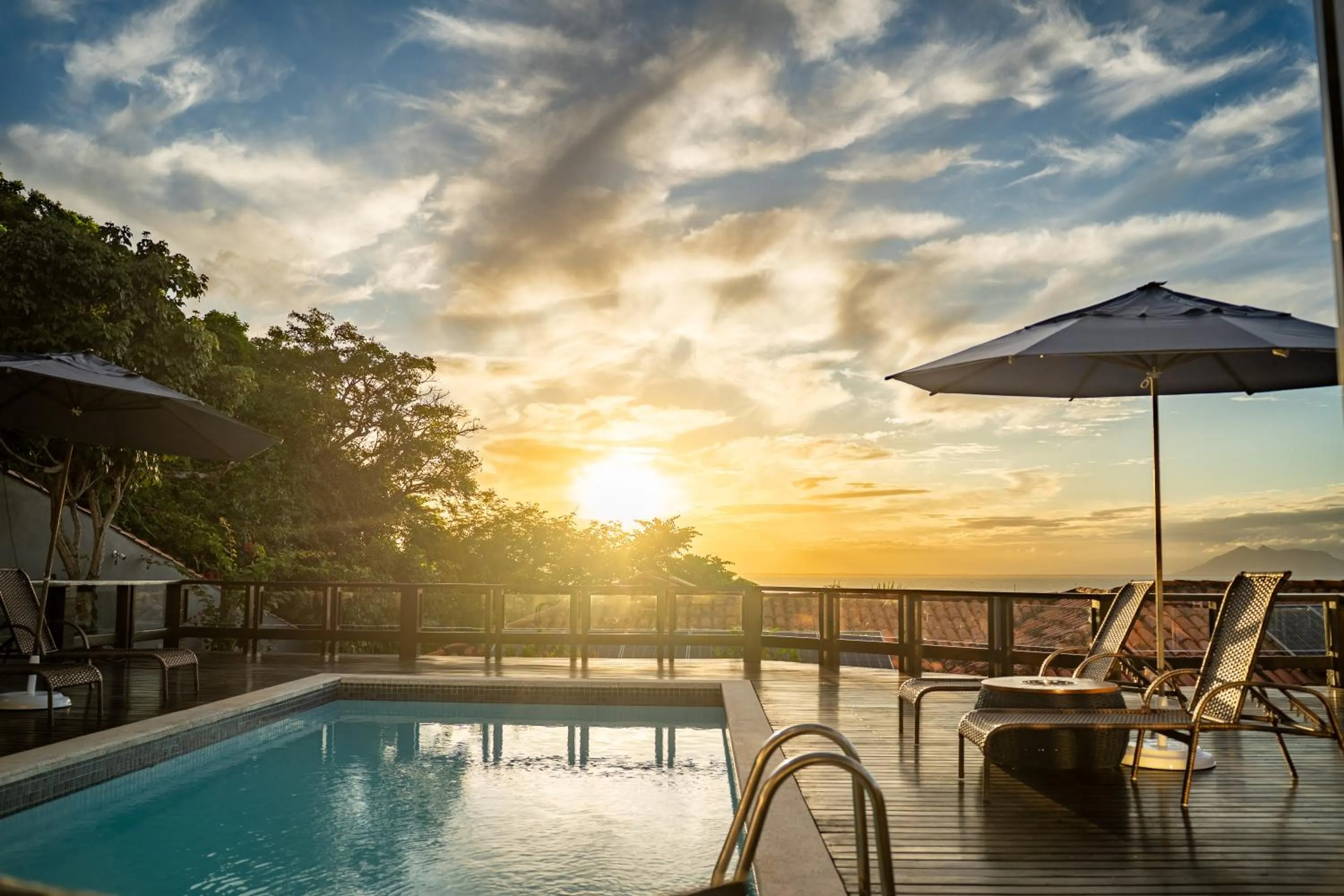 Suite with Private Pool in Buzios Mar Hotel