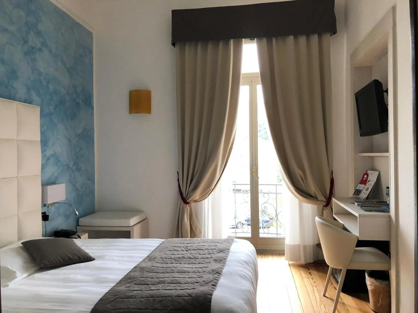 Comfort Double or Twin Room with Balcony in Hotel Parigi & Spa