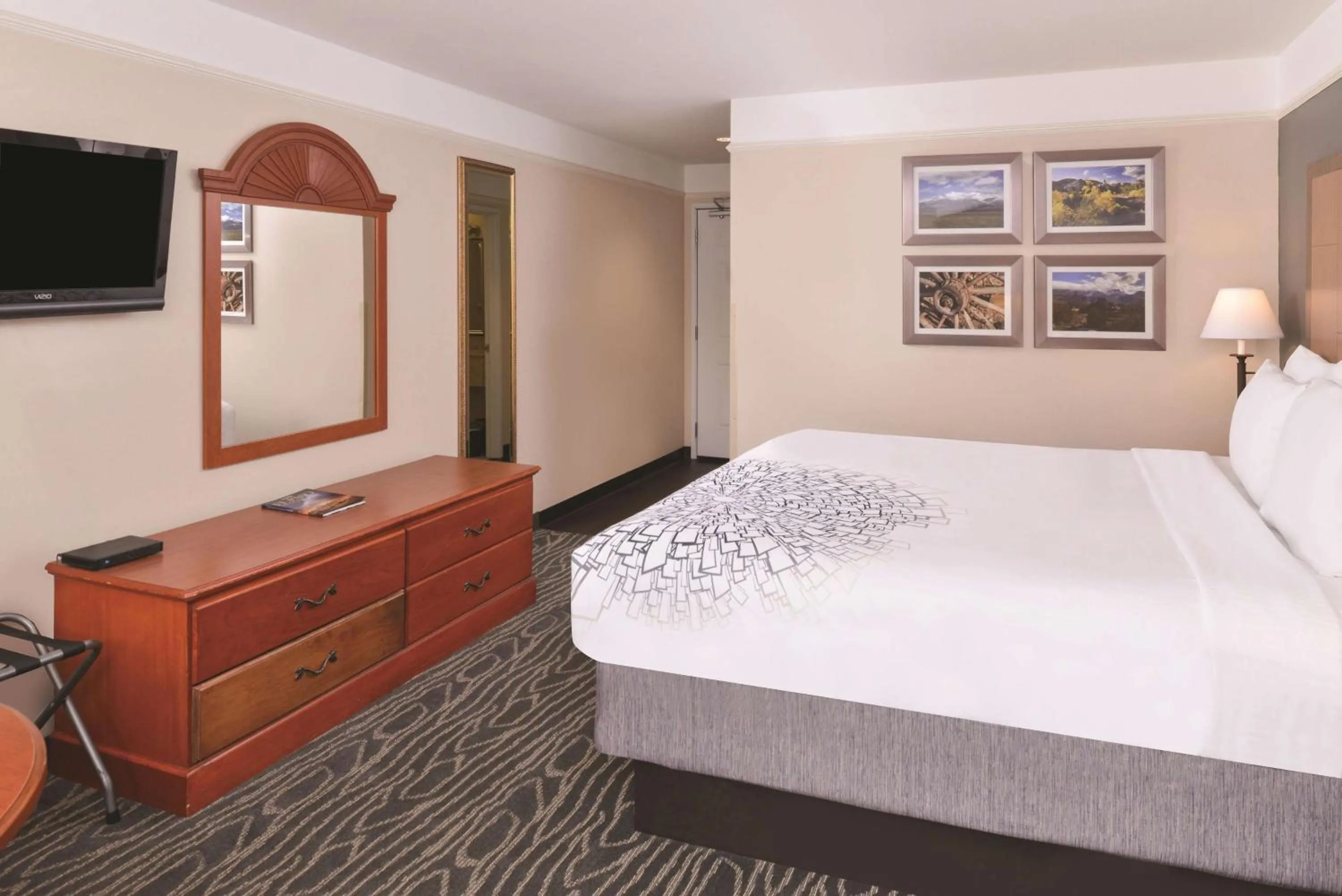 King Room - Mobility Access/Non-Smoking in La Quinta by Wyndham Ruidoso Downs