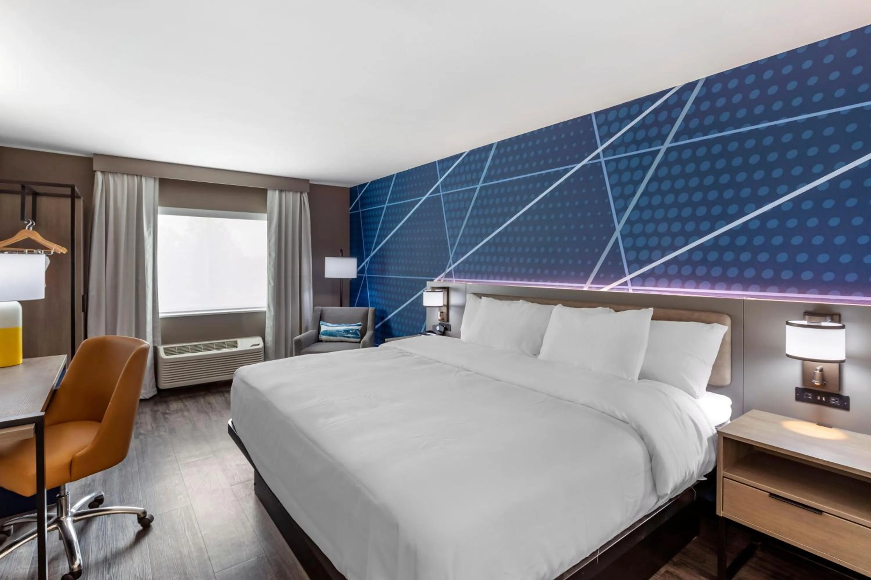 Superior King Room in Comfort Inn Mount Pleasant - Racine