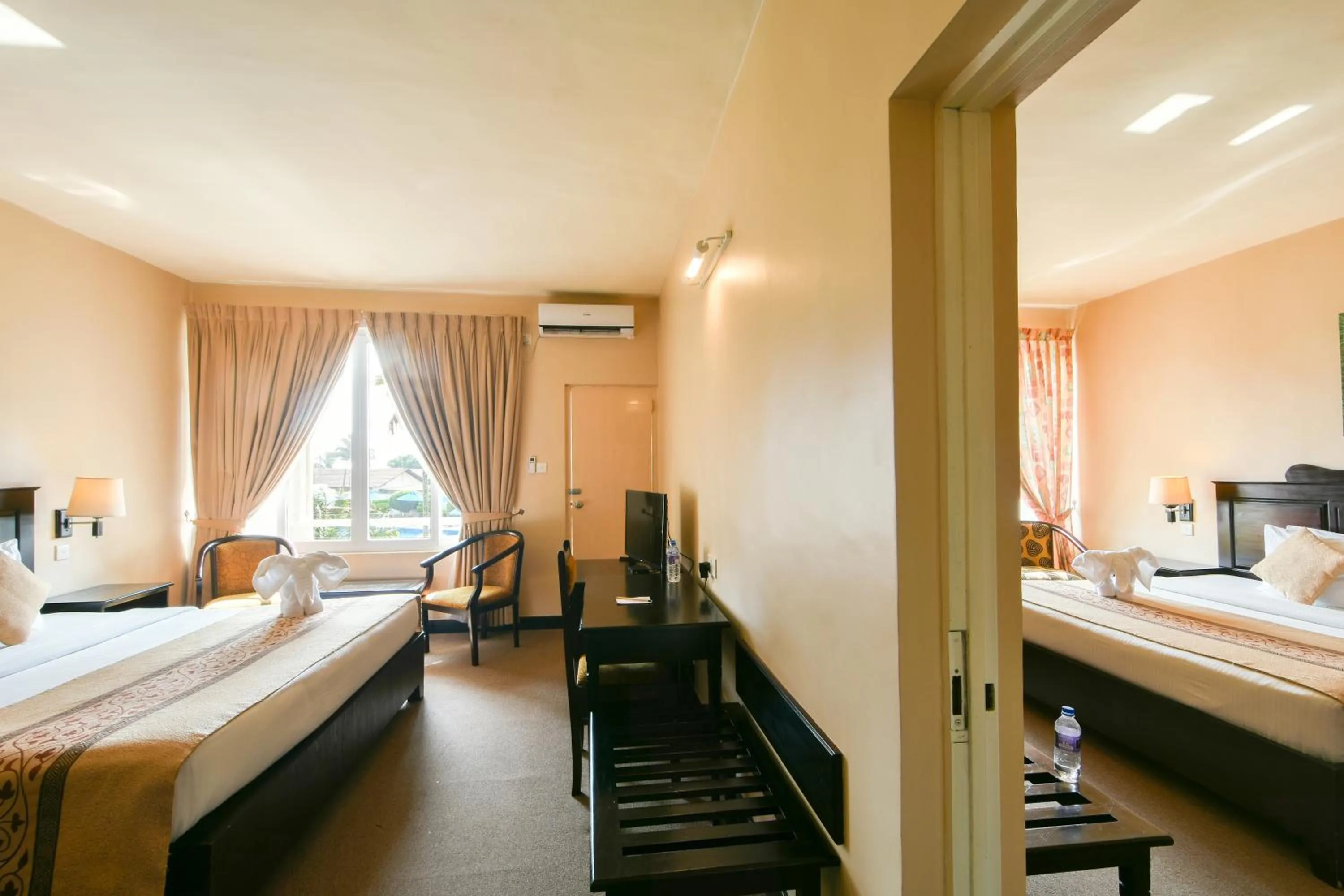 Standard Twin Room in Berjaya Hotel Colombo