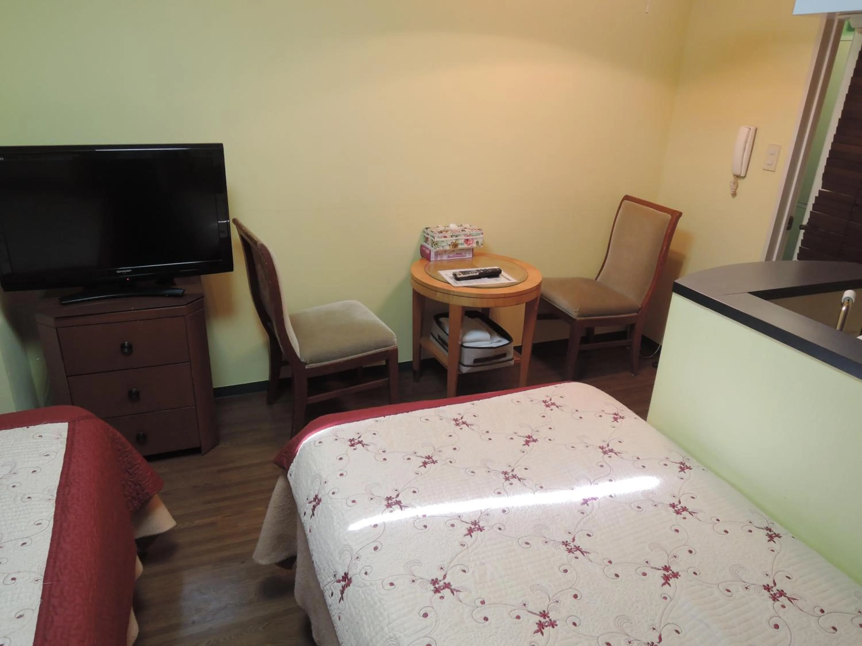 Standard Double Room with Shared Bathroom and Toilet in Nikko Park Lodge Tobu Station