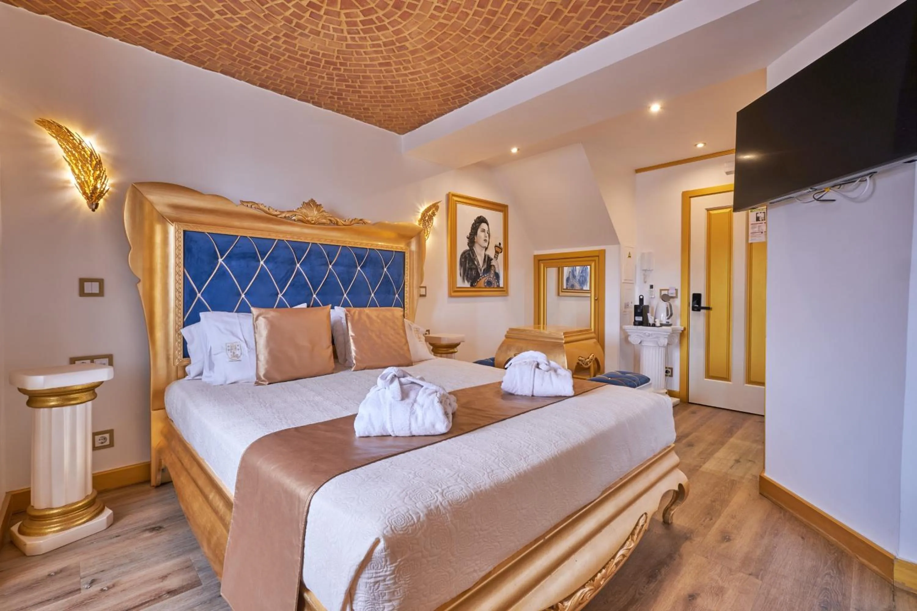 Superior Double Room in Solar Antigo Luxury Coimbra