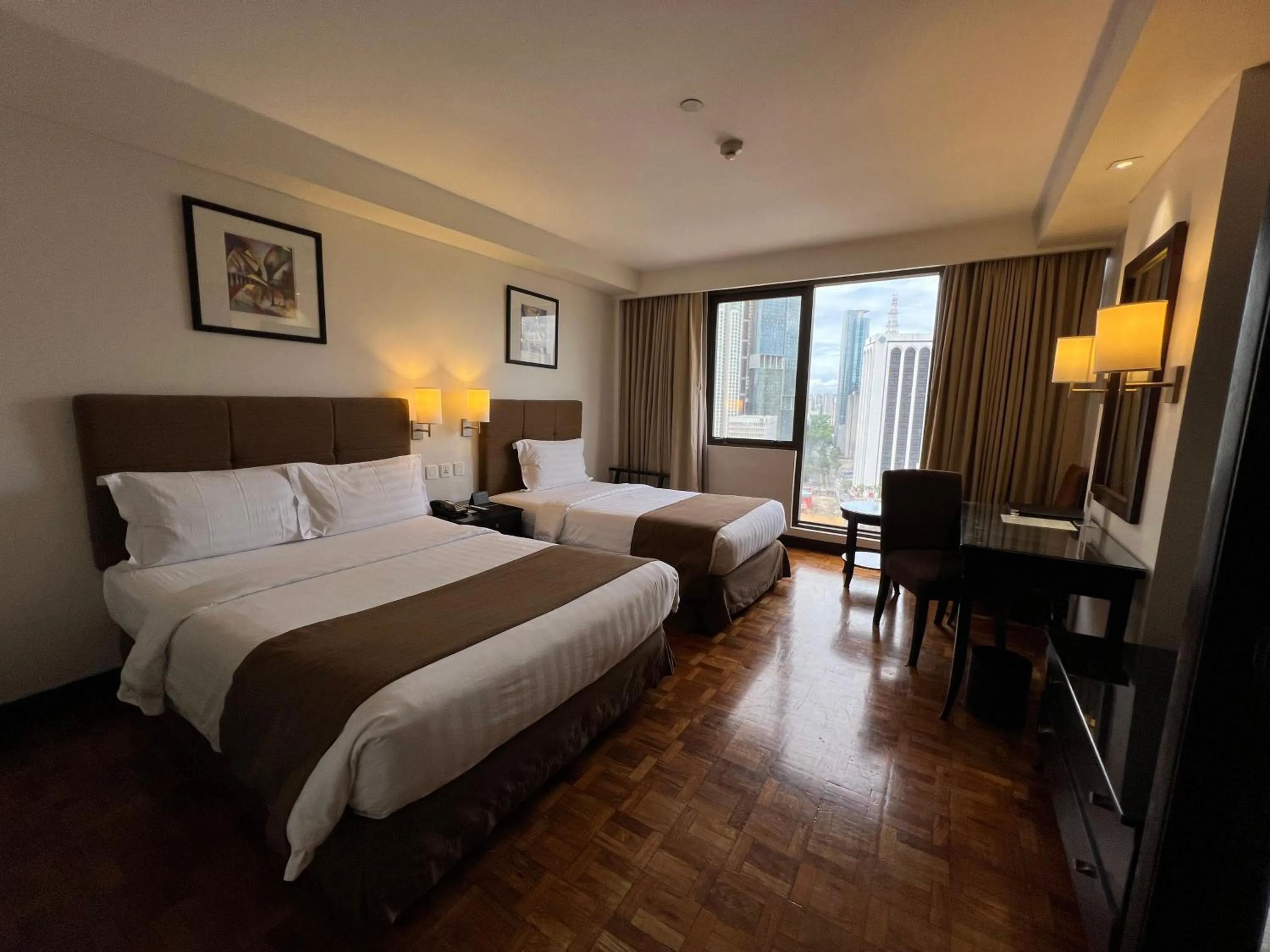 Executive Deluxe Twin Room in City Garden Hotel Makati