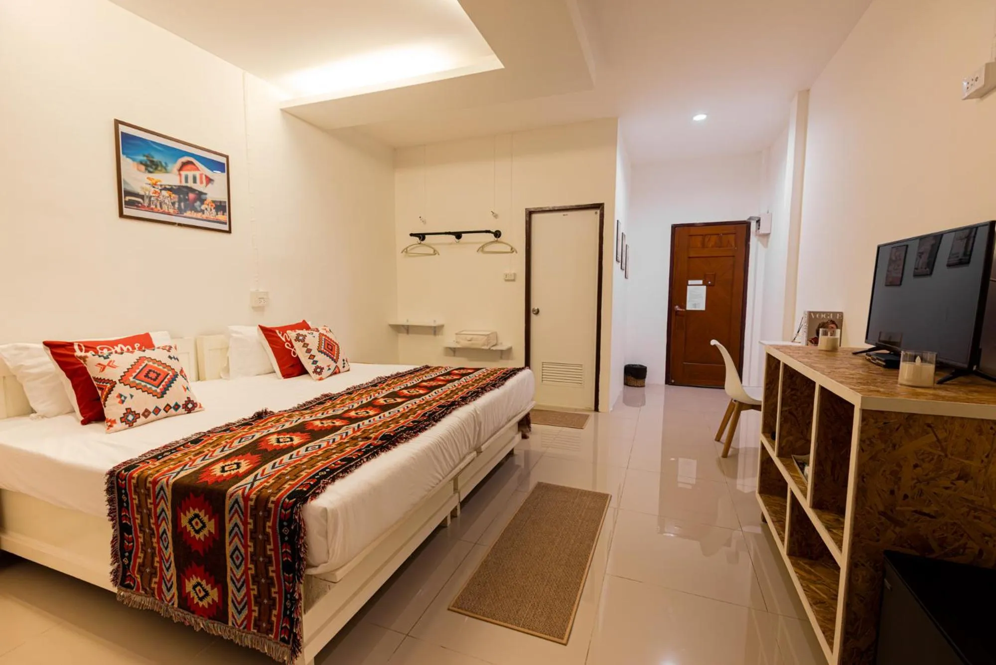 Double Room with Garden View in 60s Town