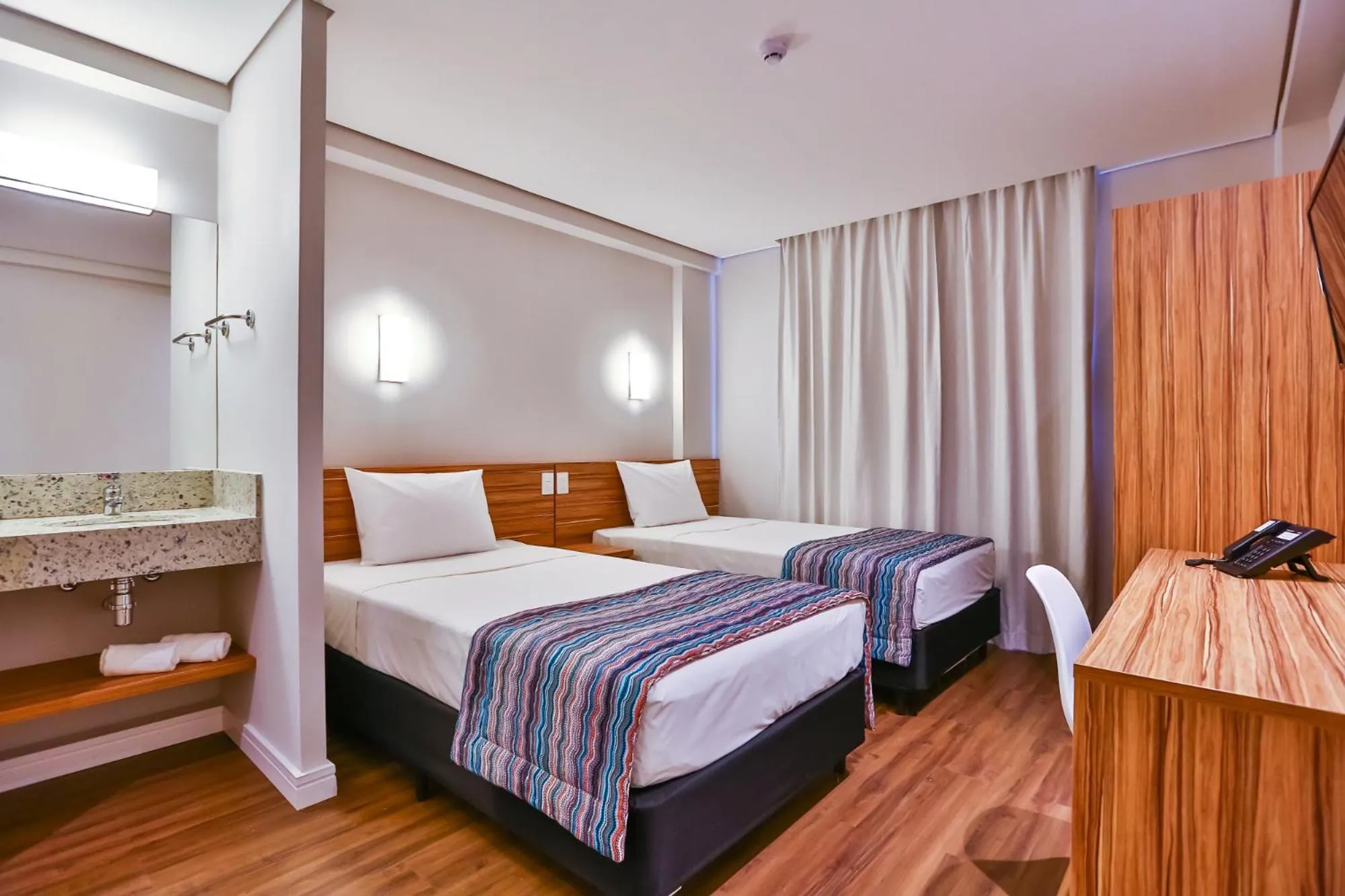 Standard Twin Room in Maringá Airport Hotel