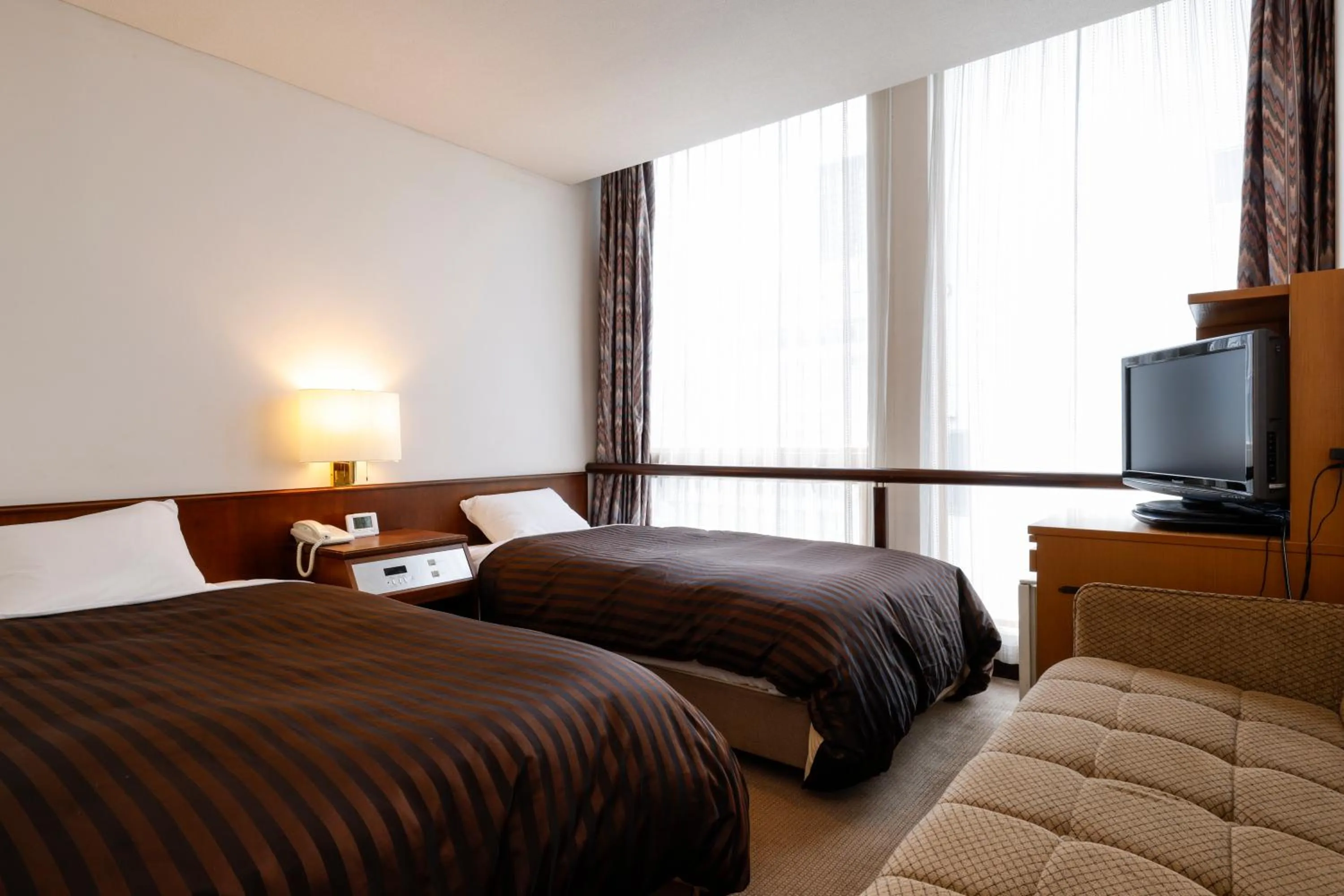 Standard Twin Room - Non-Smoking in Hotel Osaka Castle