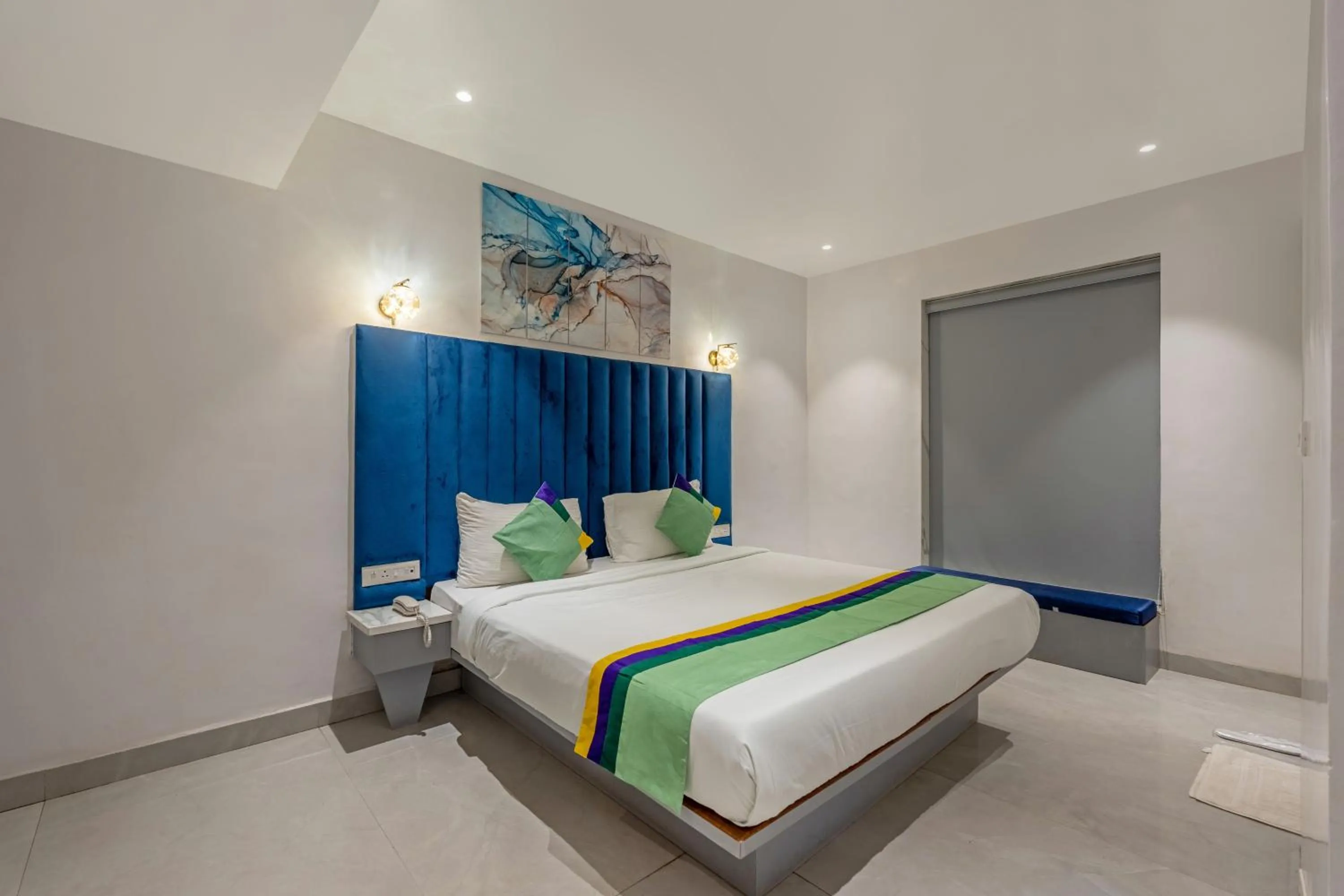 Superior Double Room - single occupancy in Treebo Sunheads