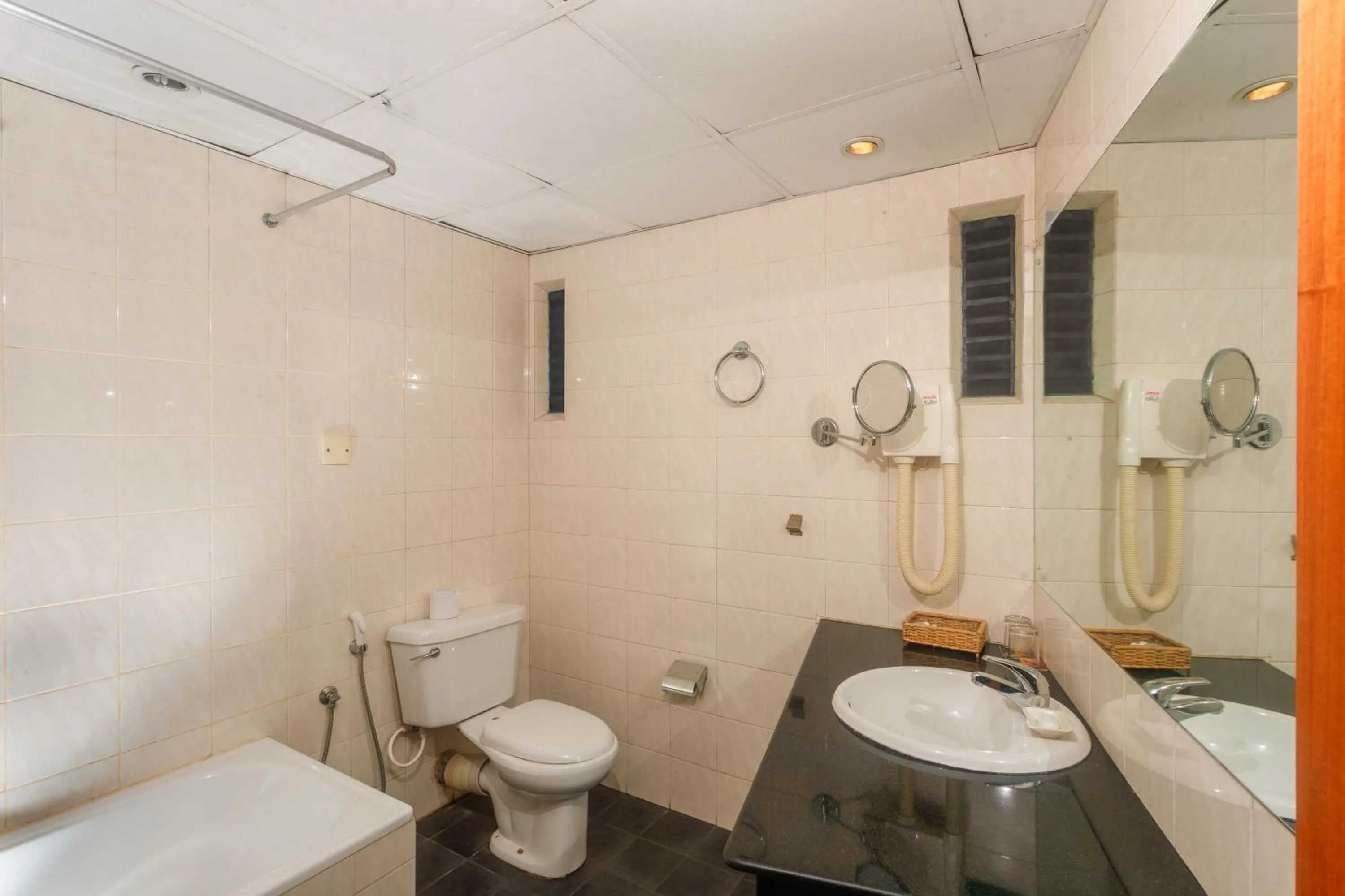 Deluxe Quadruple Room in Hotel Janaki