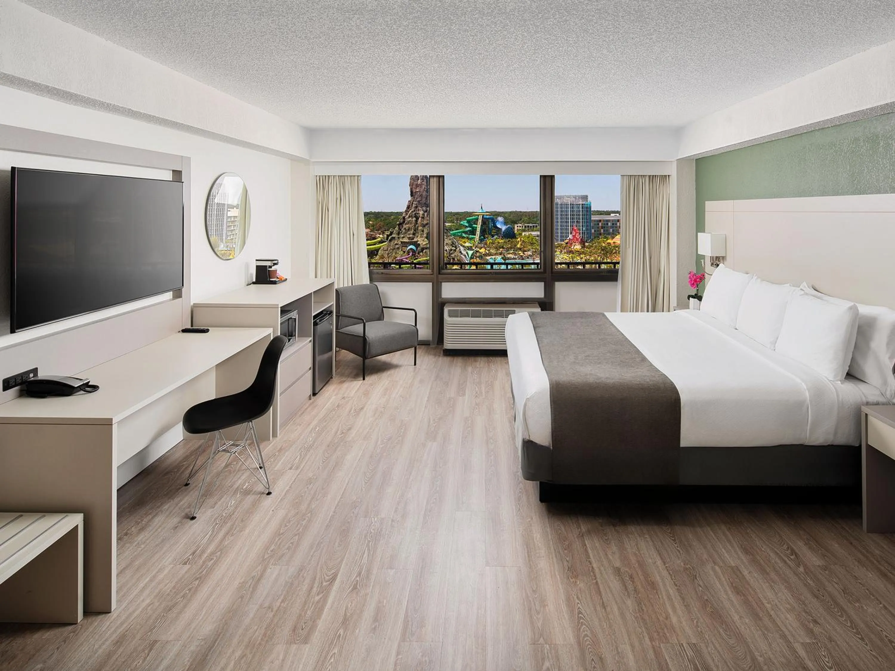 Premium King Room-Tower in Wyndham I-Drive Avanti Resort & Conference Center