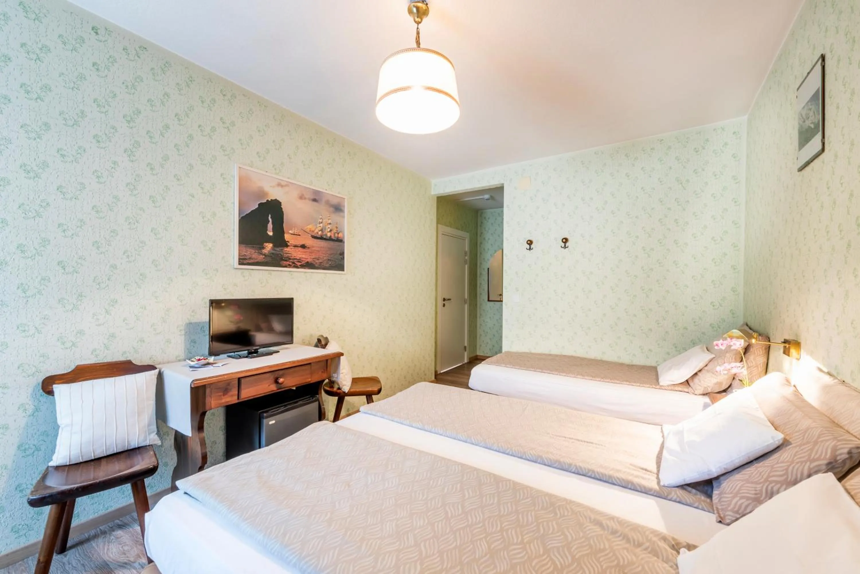 Triple Room with Mountain View in Albergo Ristorante Svizzero