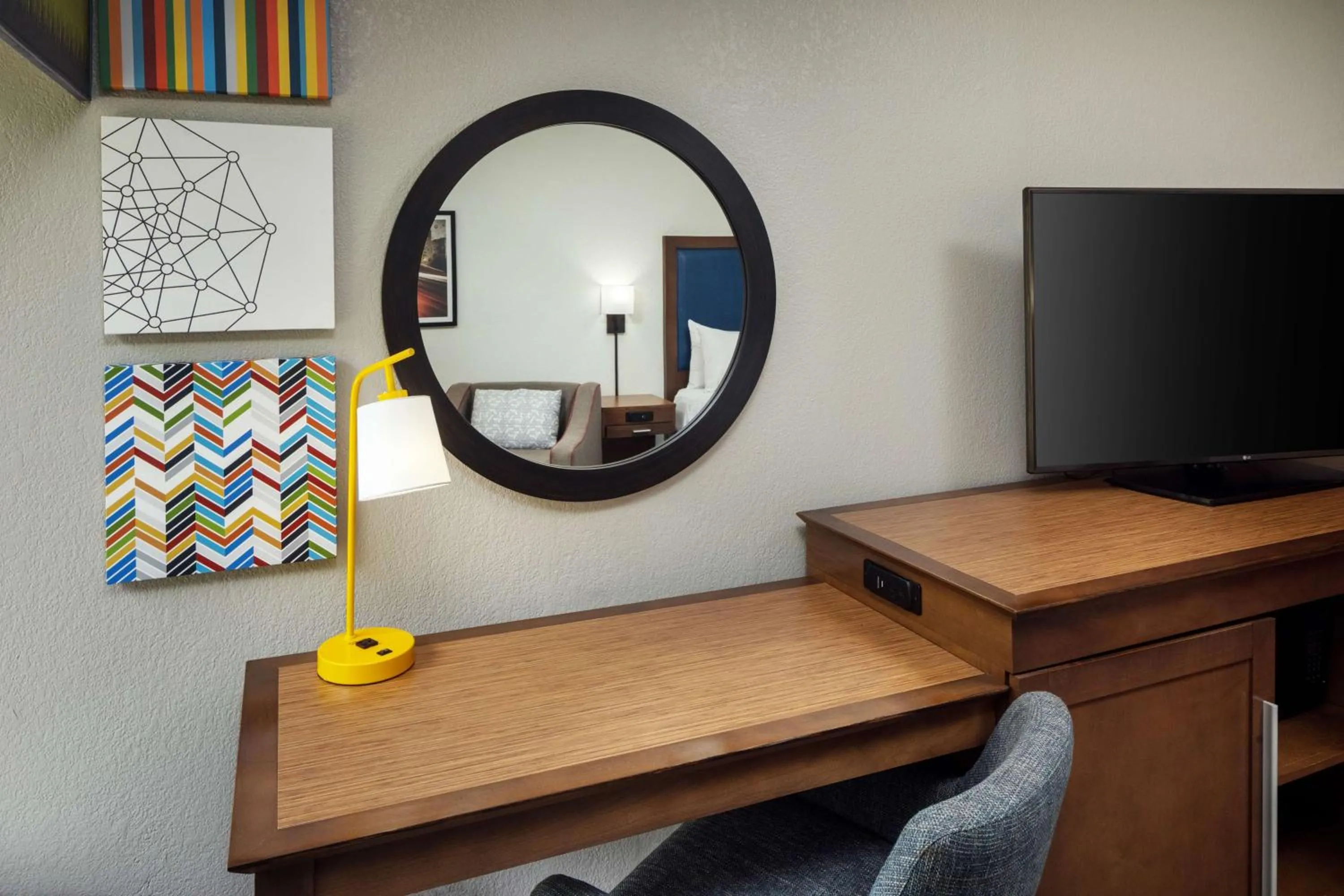 Special Offer - King Suite - Non-Smoking in Hampton Inn Atlanta-Northlake