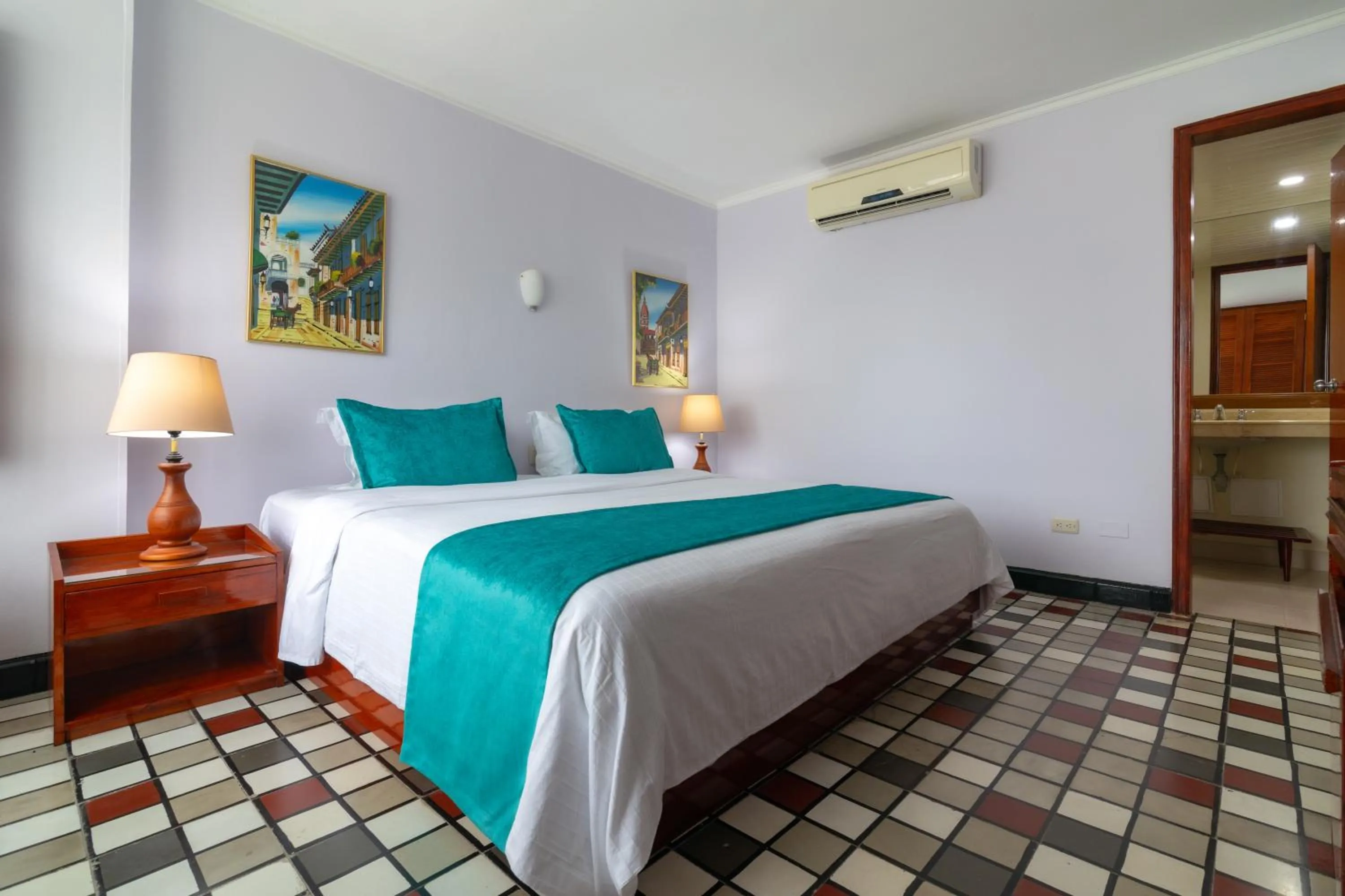 King Room in Hotel Bahia Cartagena