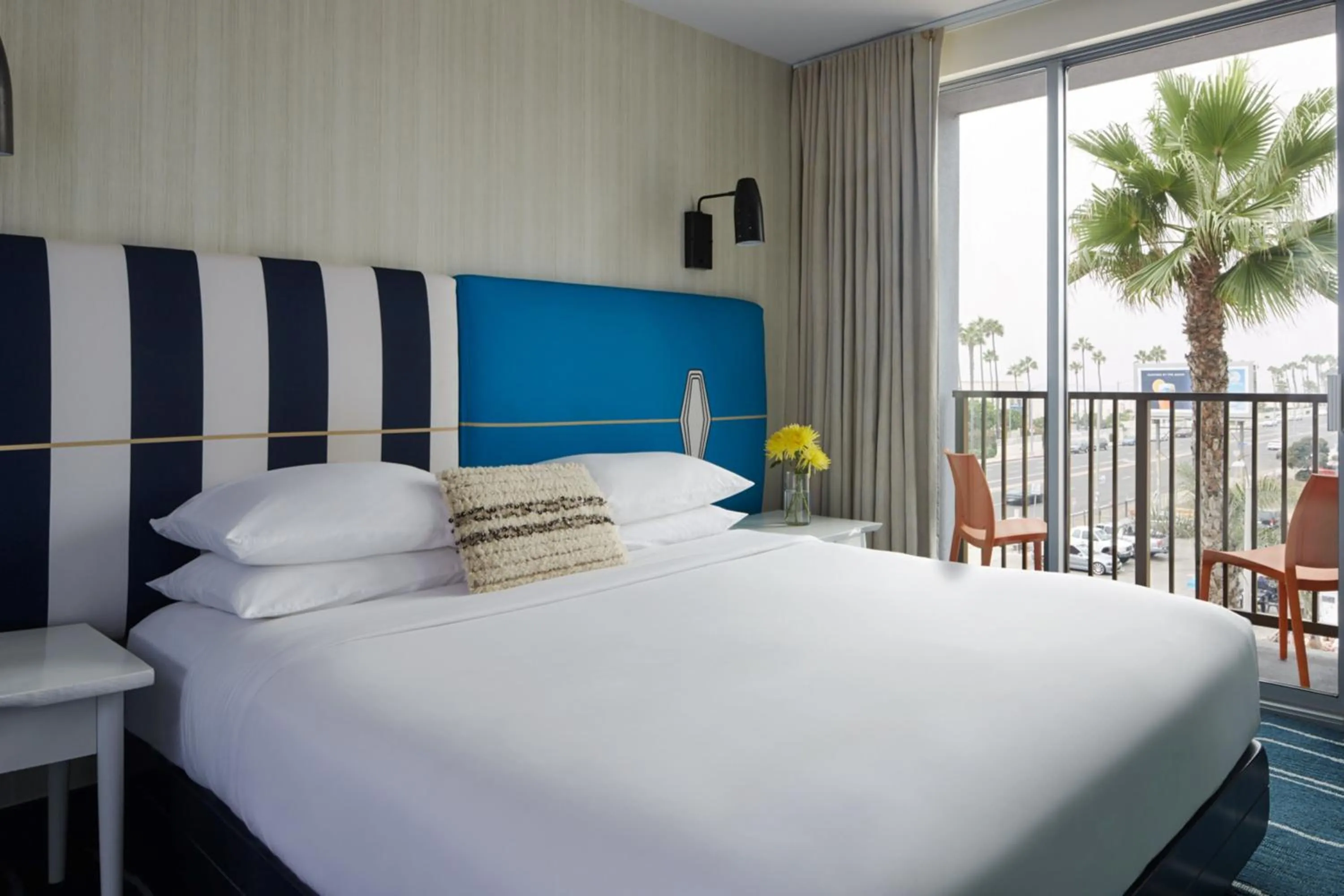 Studio King Suite with Ocean View in Kimpton Shorebreak Huntington Beach Resort by IHG