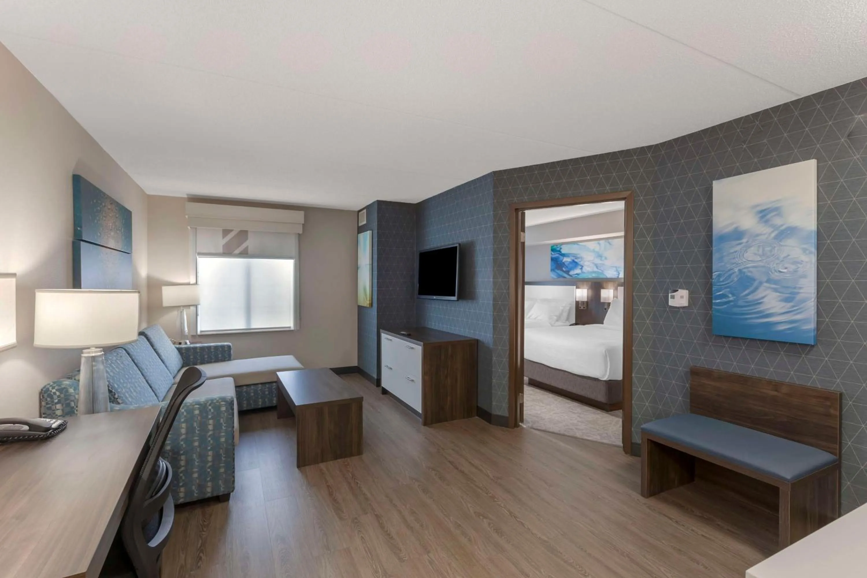 Queen Suite with Two Queen Beds and Sofa Bed in Executive Residency by Best Western Toronto-Mississauga