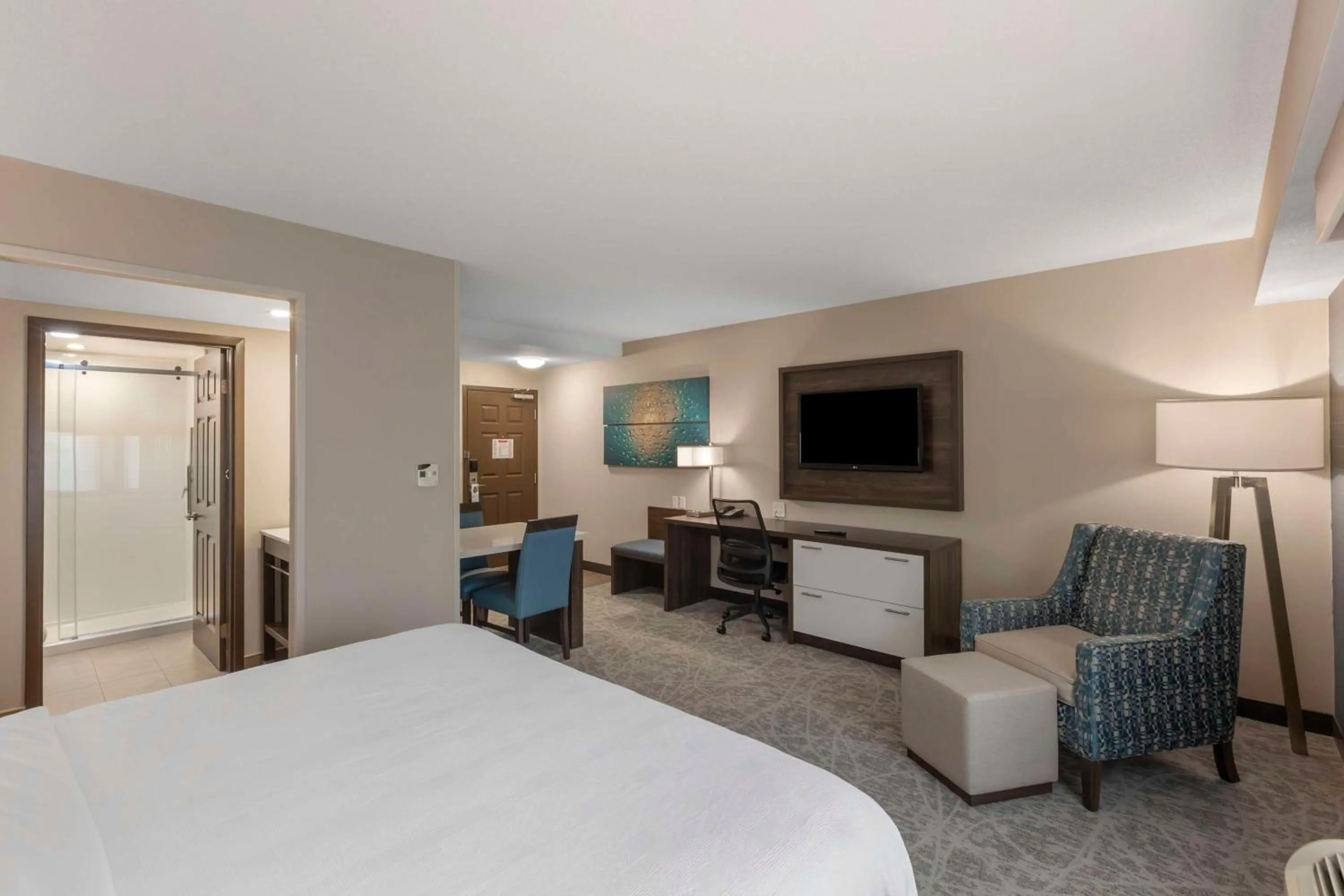 King Suite with Kitchen in Executive Residency by Best Western Toronto-Mississauga