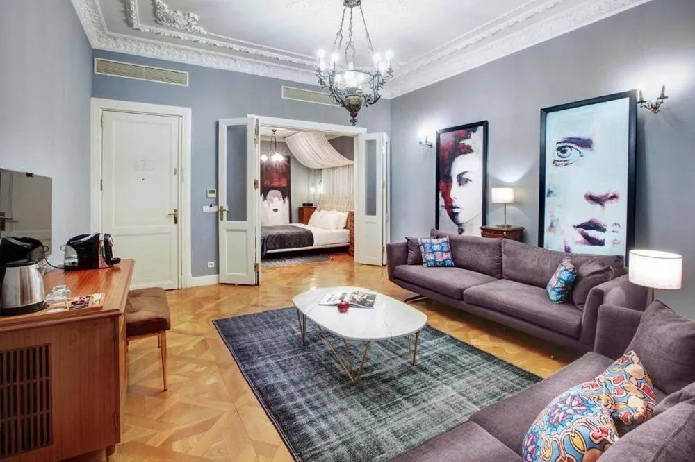 Family Room in Lina Hotel Taksim Pera