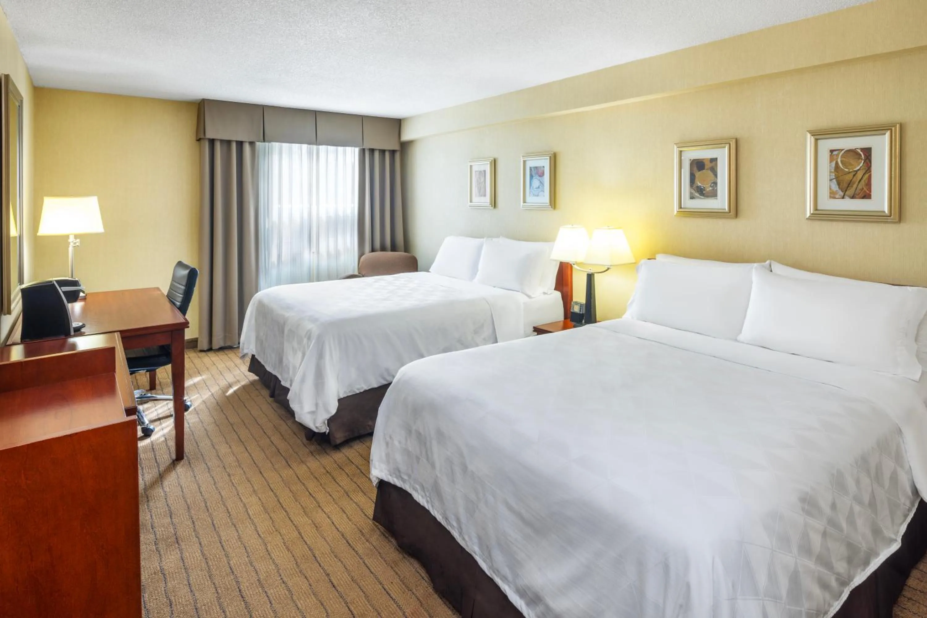 Standard Queen Room with Two Queen Beds in Holiday Inn Laval Montreal by IHG