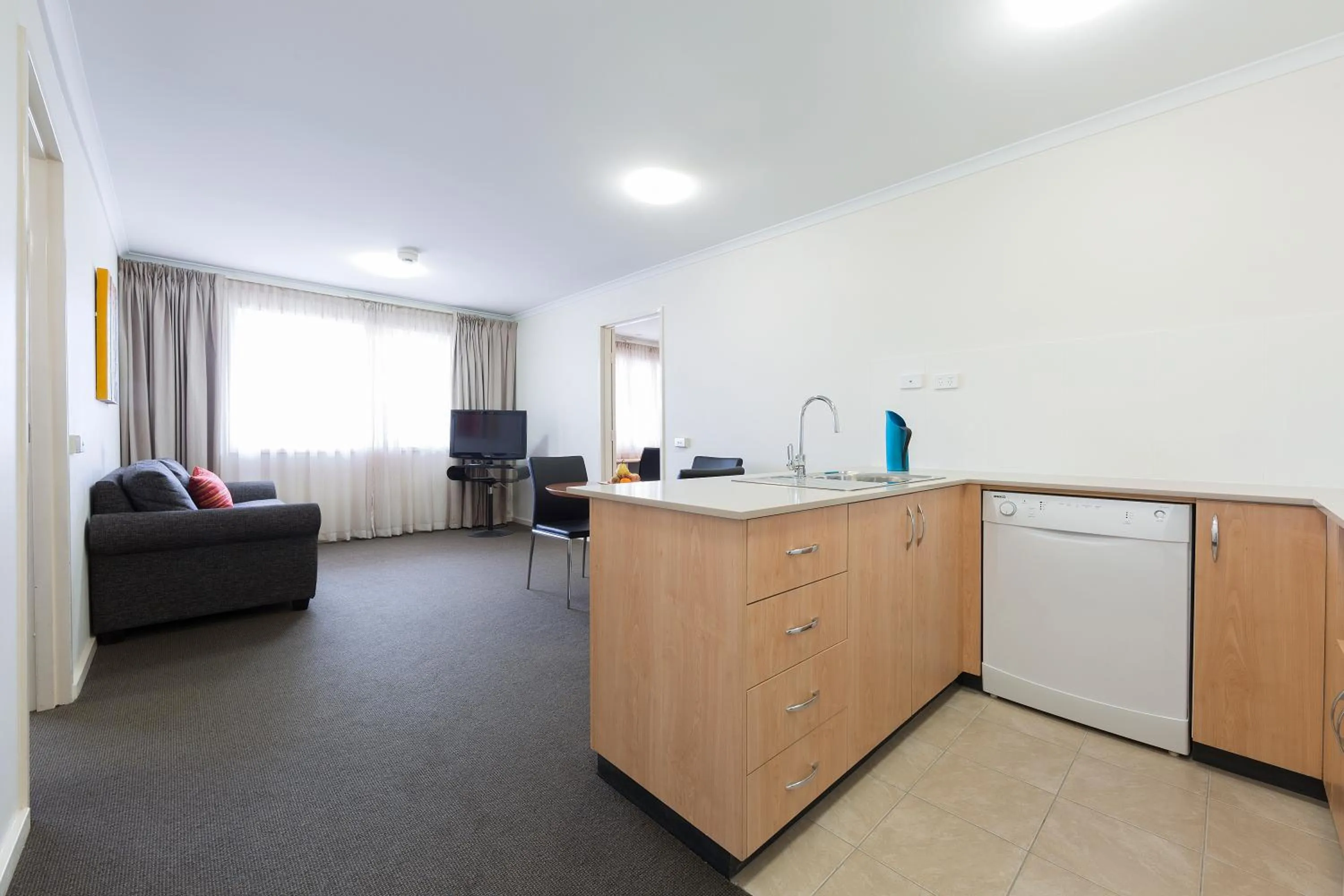 Two-Bedroom Apartment in Ramada Encore by Wyndham Belconnen Canberra