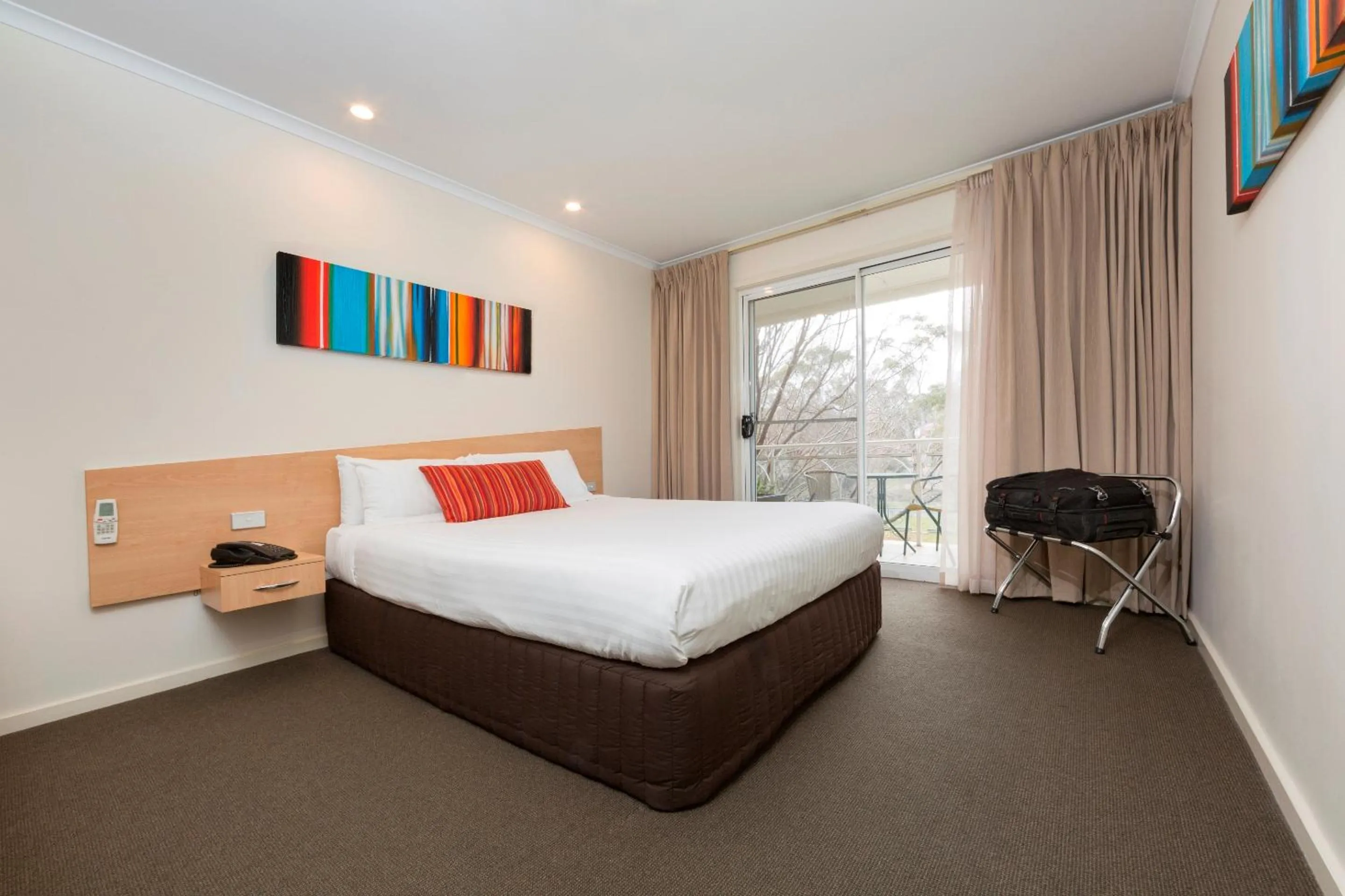 Queen Room in Ramada Encore by Wyndham Belconnen Canberra