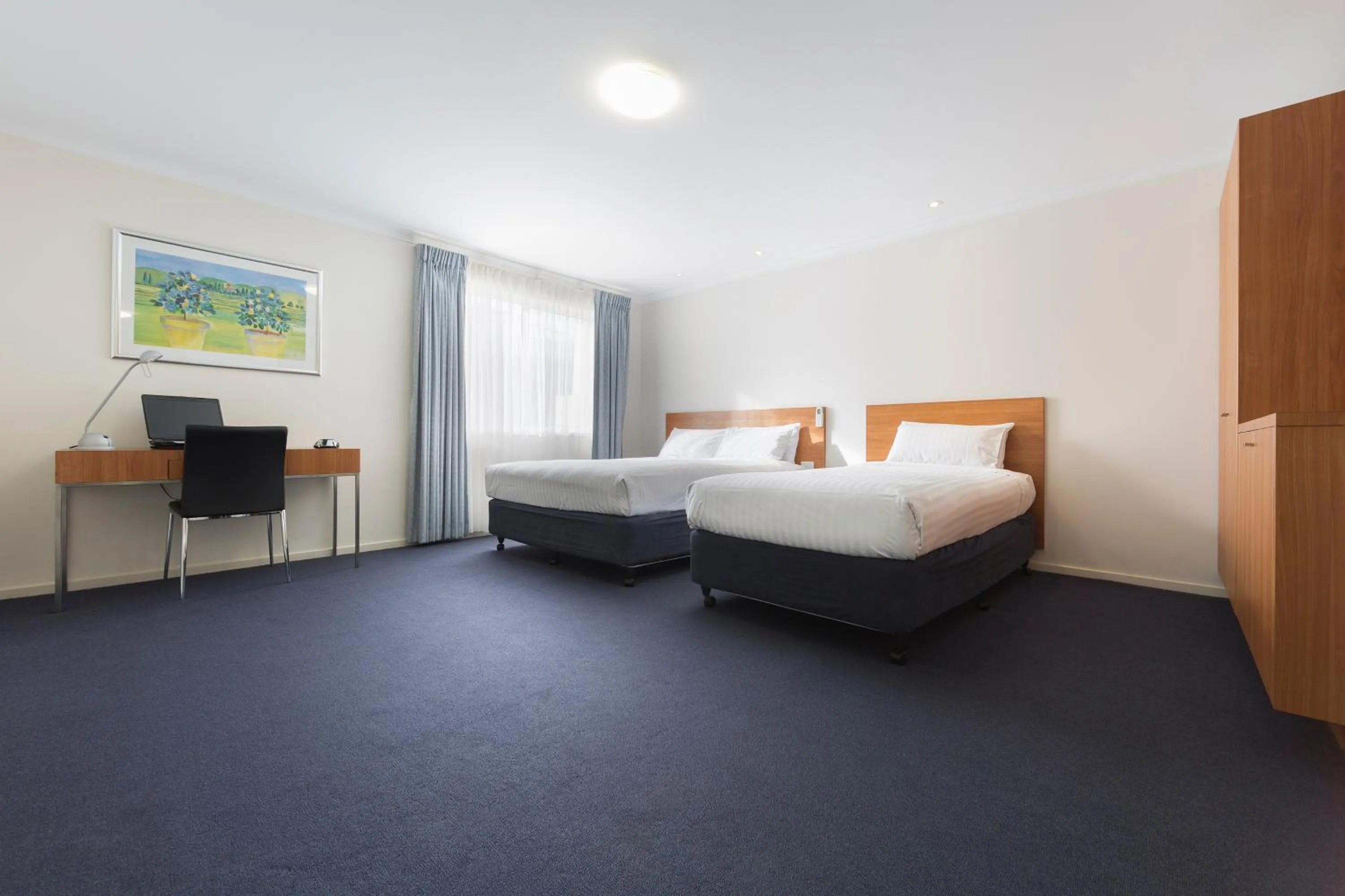 Triple Room in Ramada Encore by Wyndham Belconnen Canberra