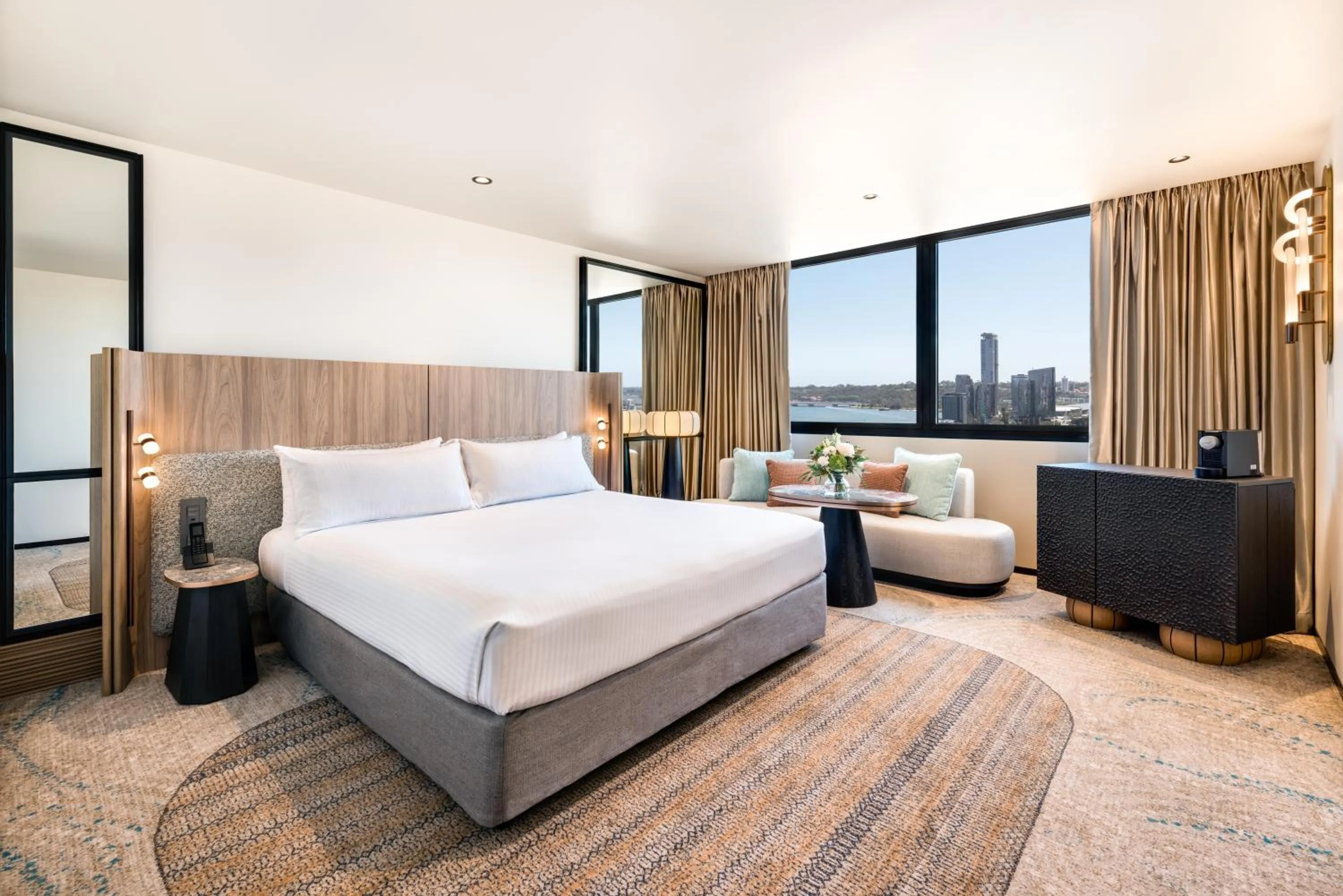 Premier Riverview King Room in Pan Pacific Perth