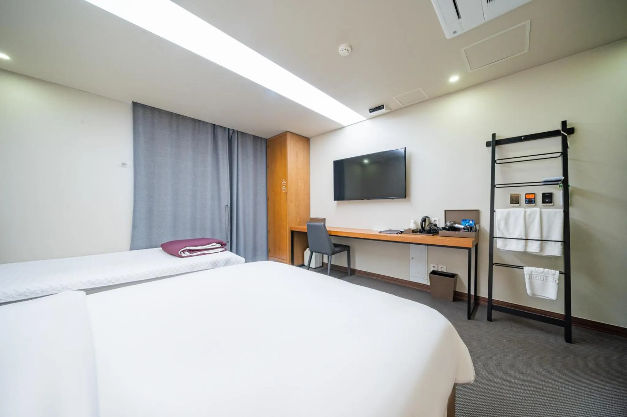 Double or Twin Room with Private Bathroom in Louis Boutique Hotel