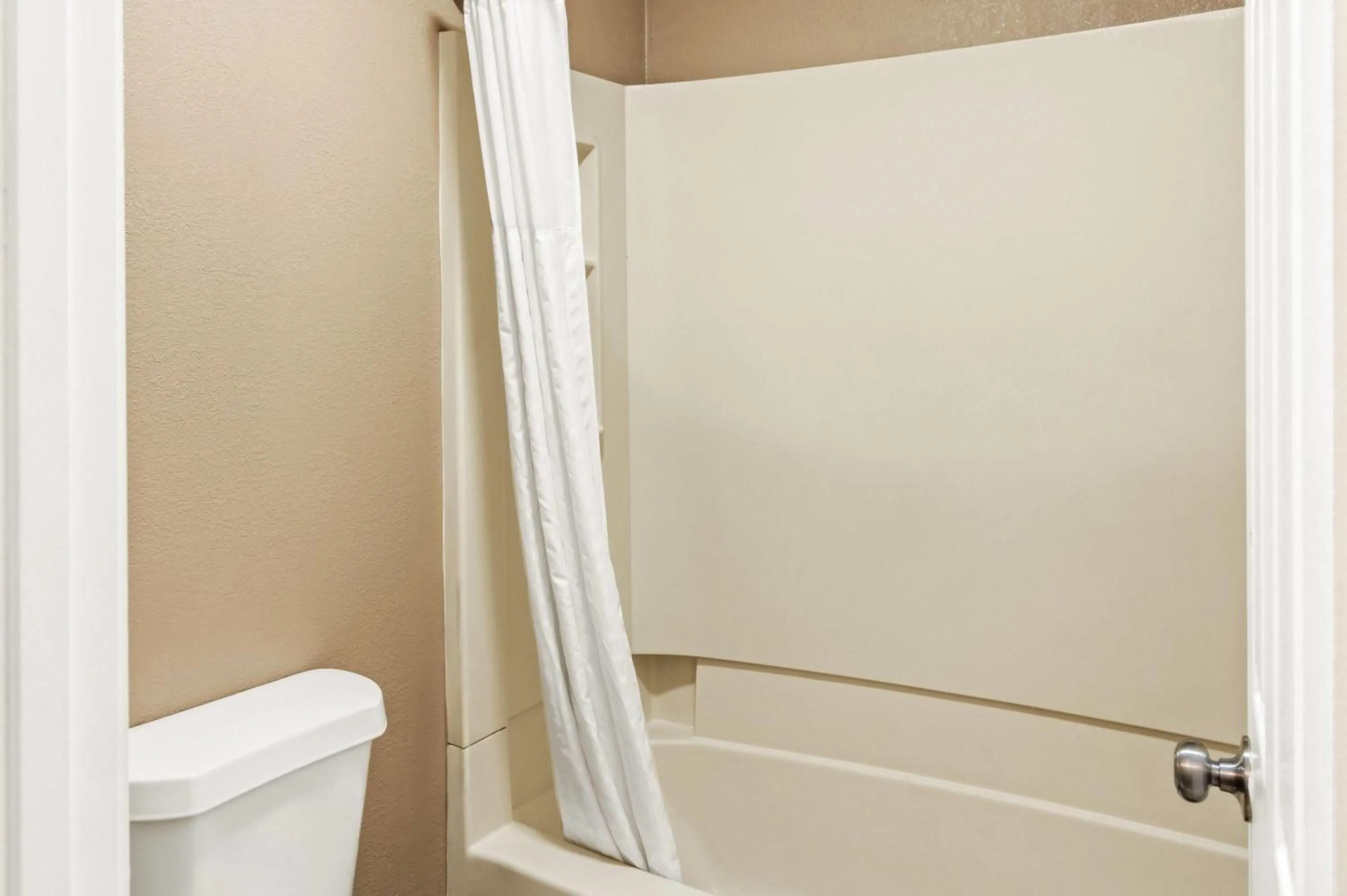 King Room - Non-Smoking in Super 8 by Wyndham Cincinnati-Springdale OH